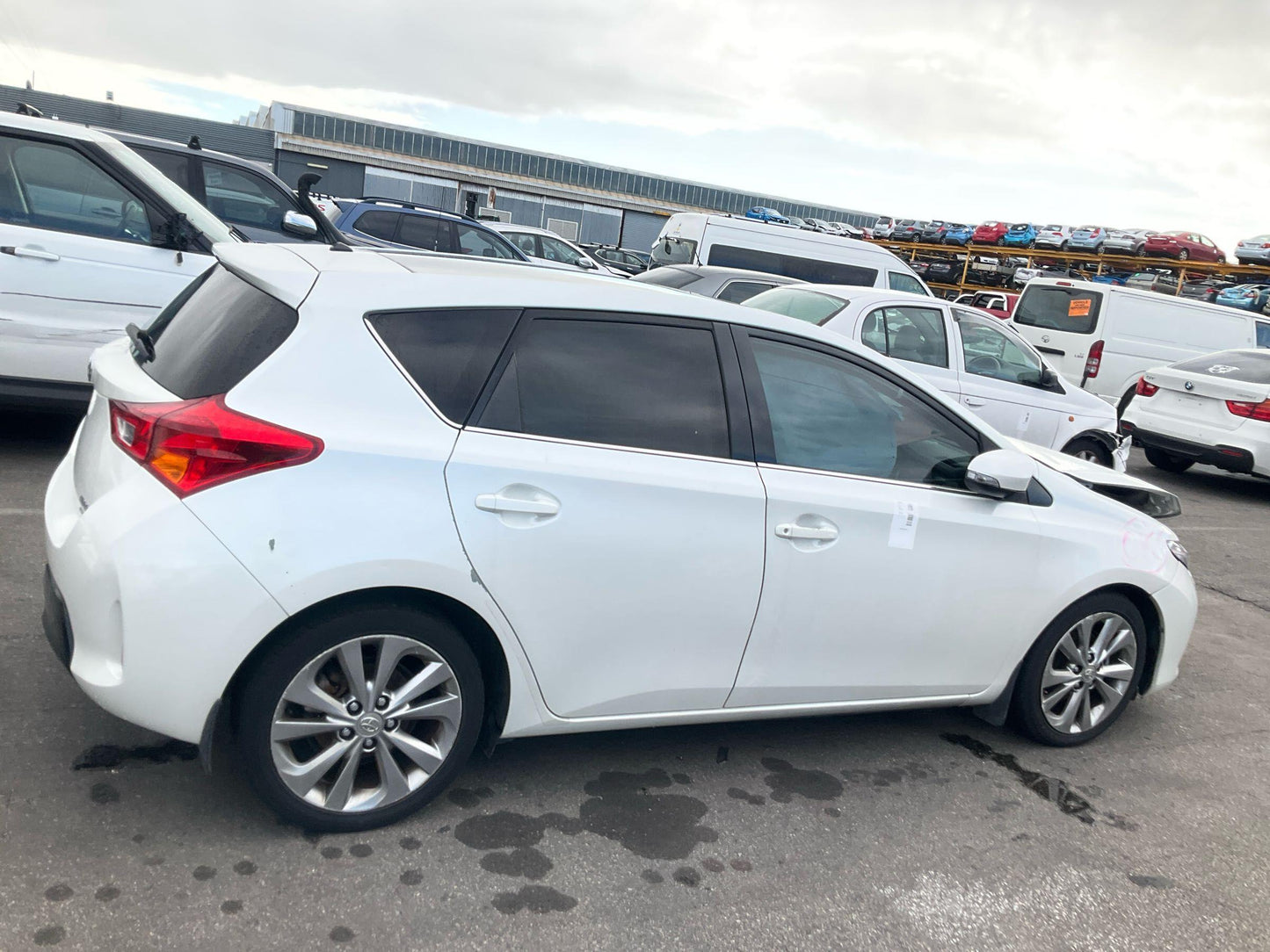 Toyota
Corolla