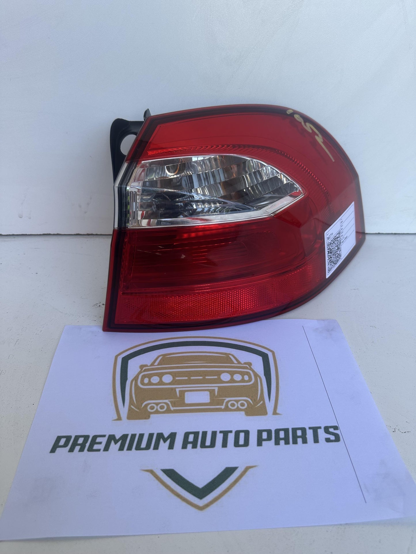 2016 UB Right Taillight