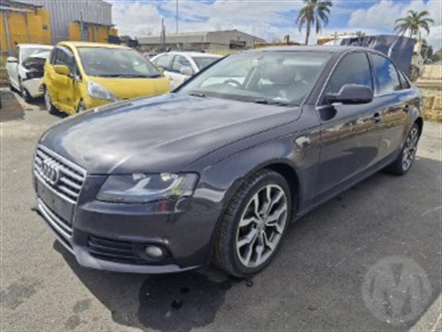 Audi
A4