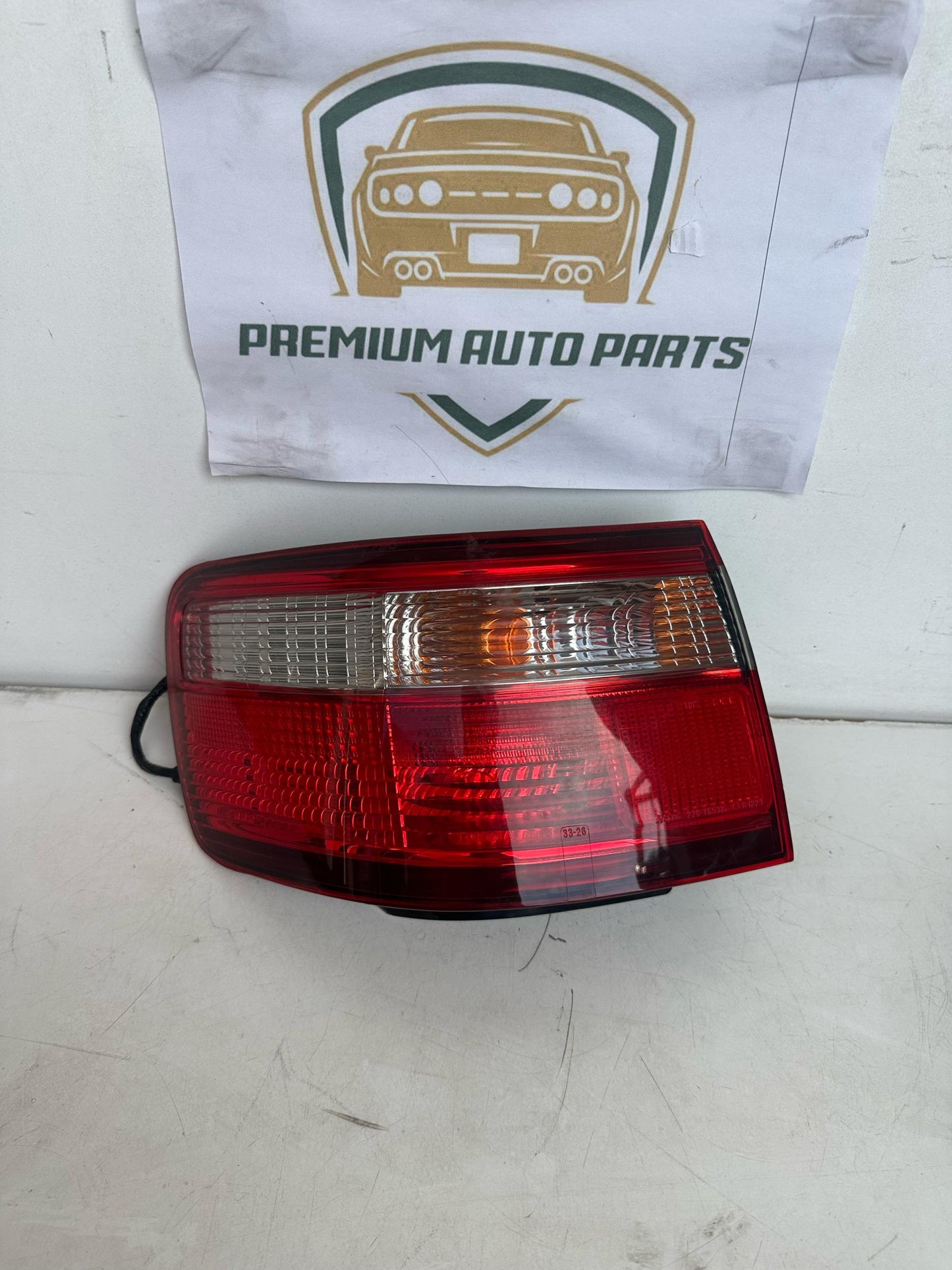 2000 Toyota Camry Left Taillight