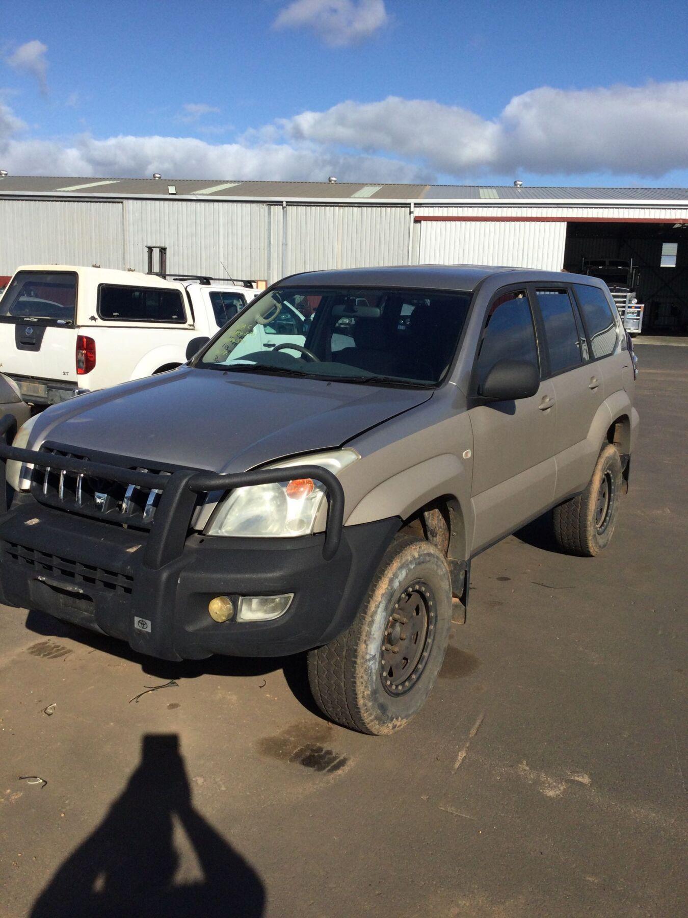 2004 Toyota Land Cruiser Prado Station Wagon
Toyota
Land Cruiser