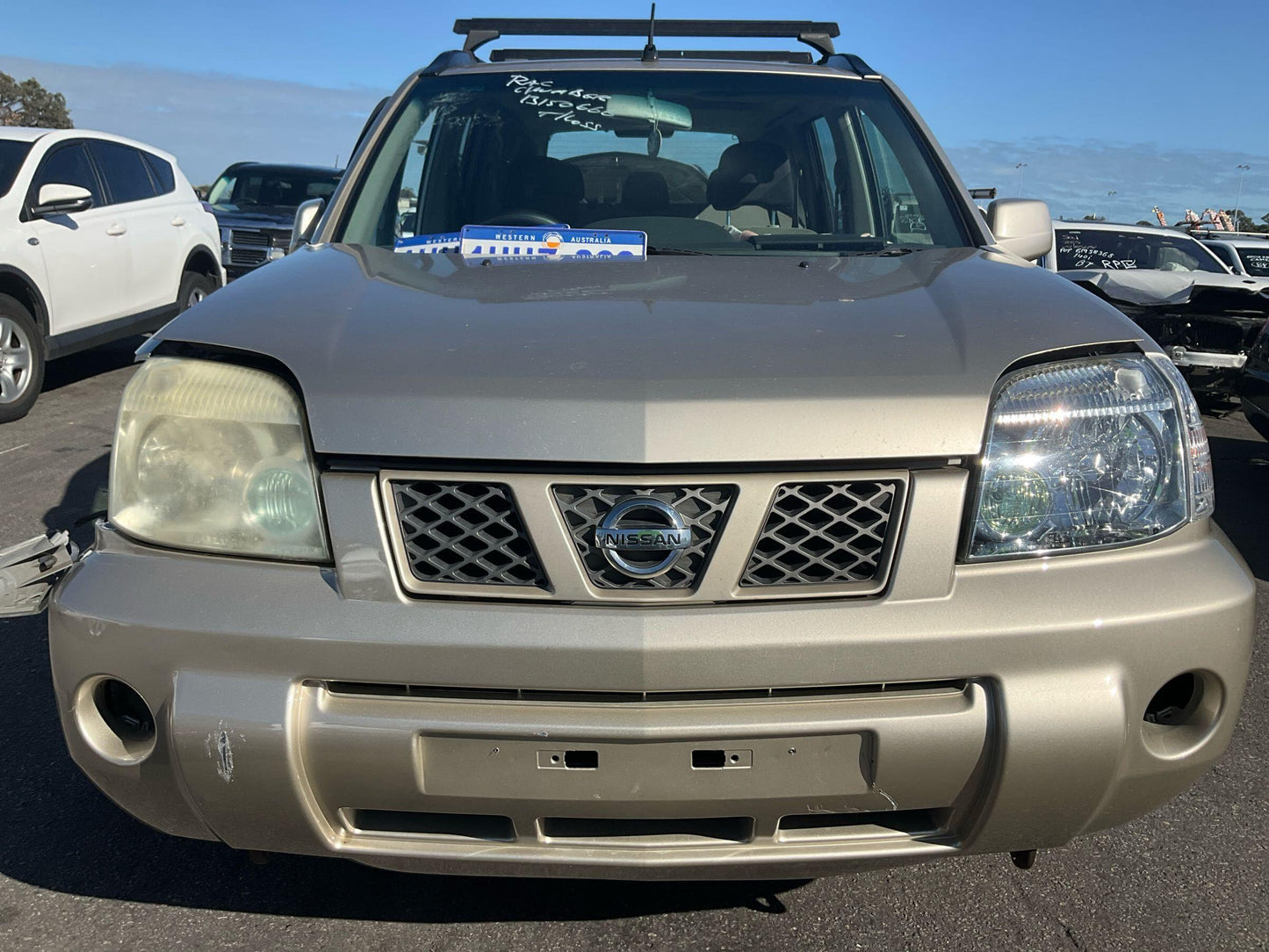 Nissan
X-Trail