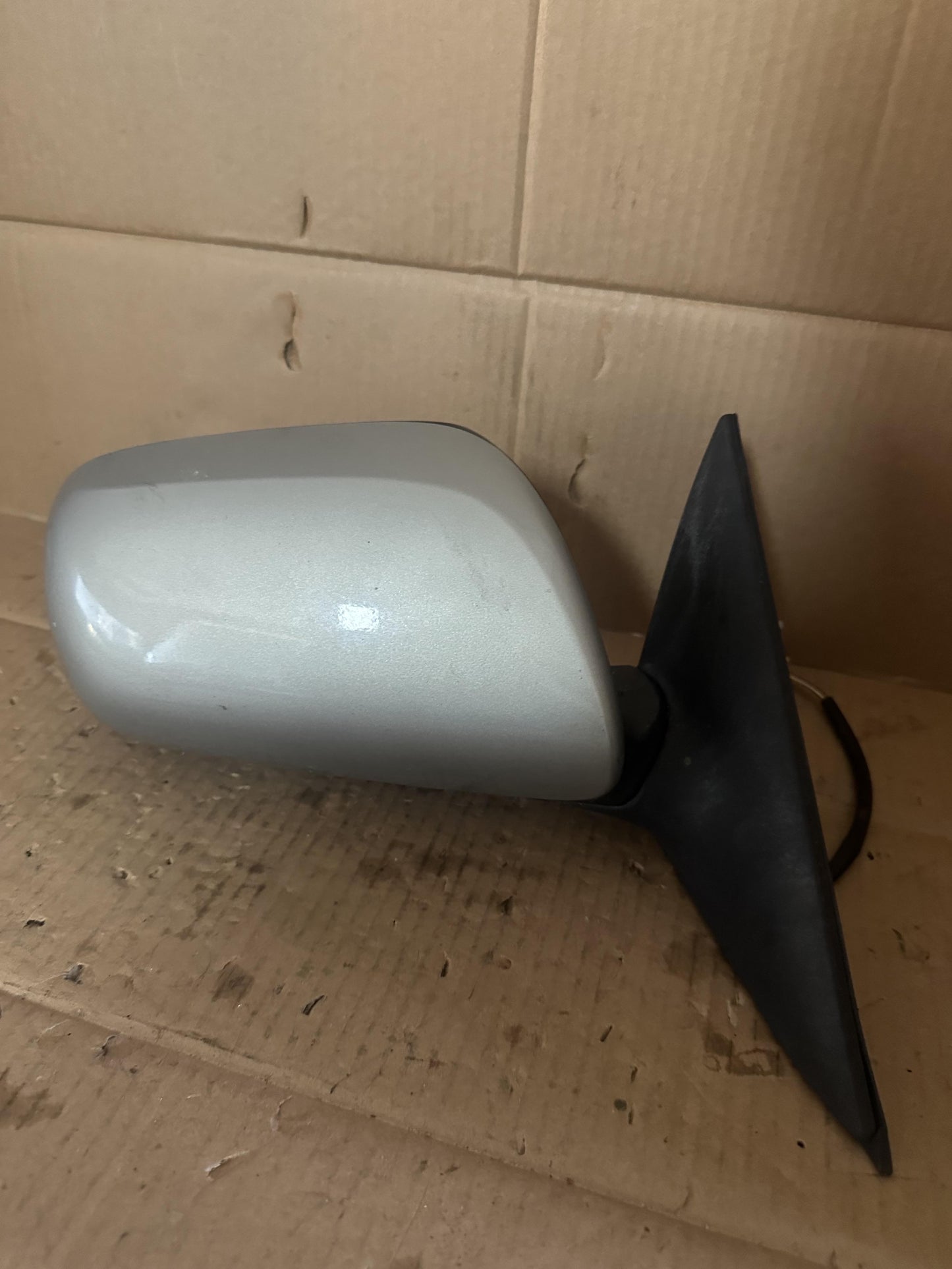 2007 XV40 Right Door Mirror