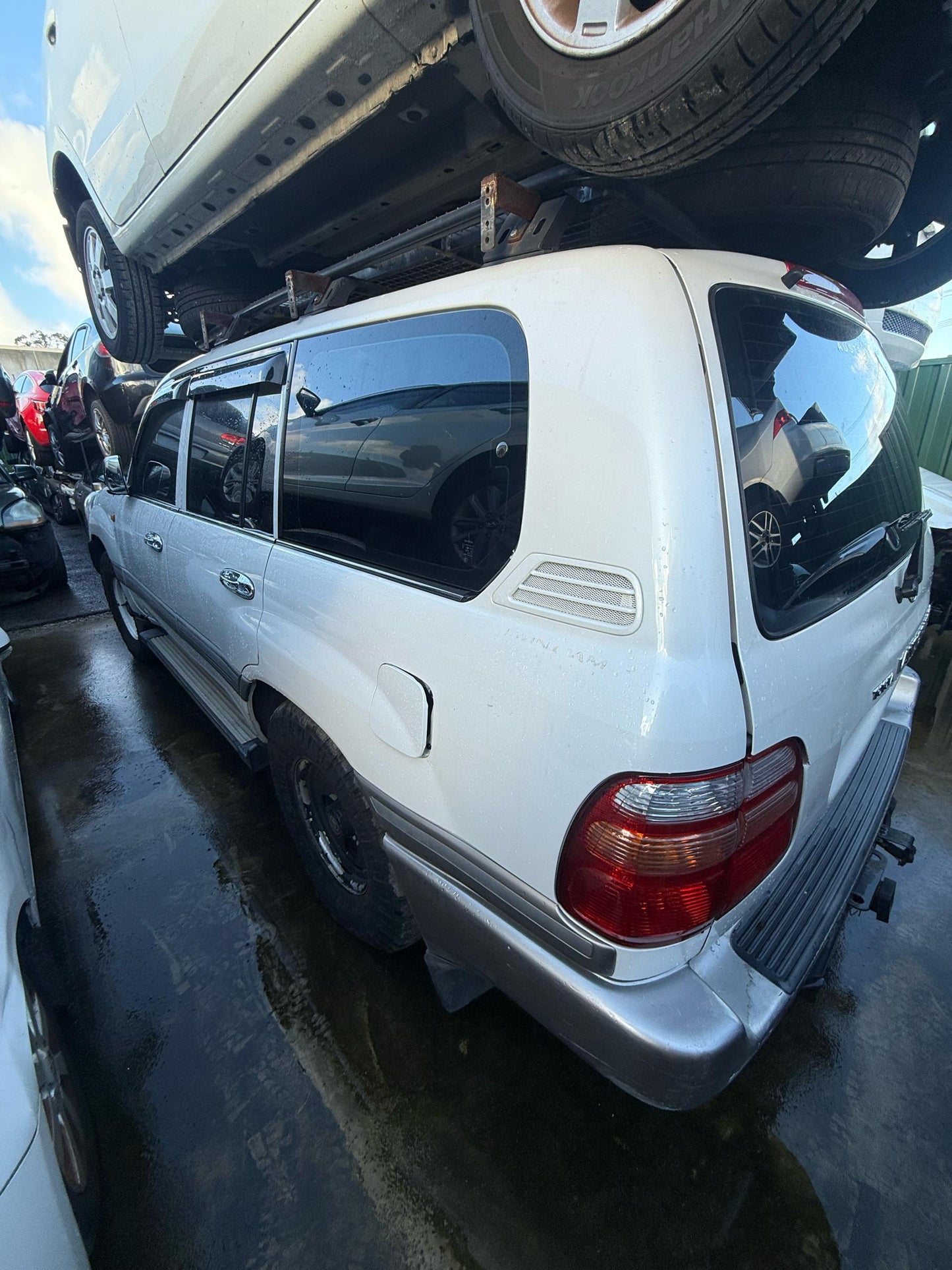 Toyota
Land Cruiser
