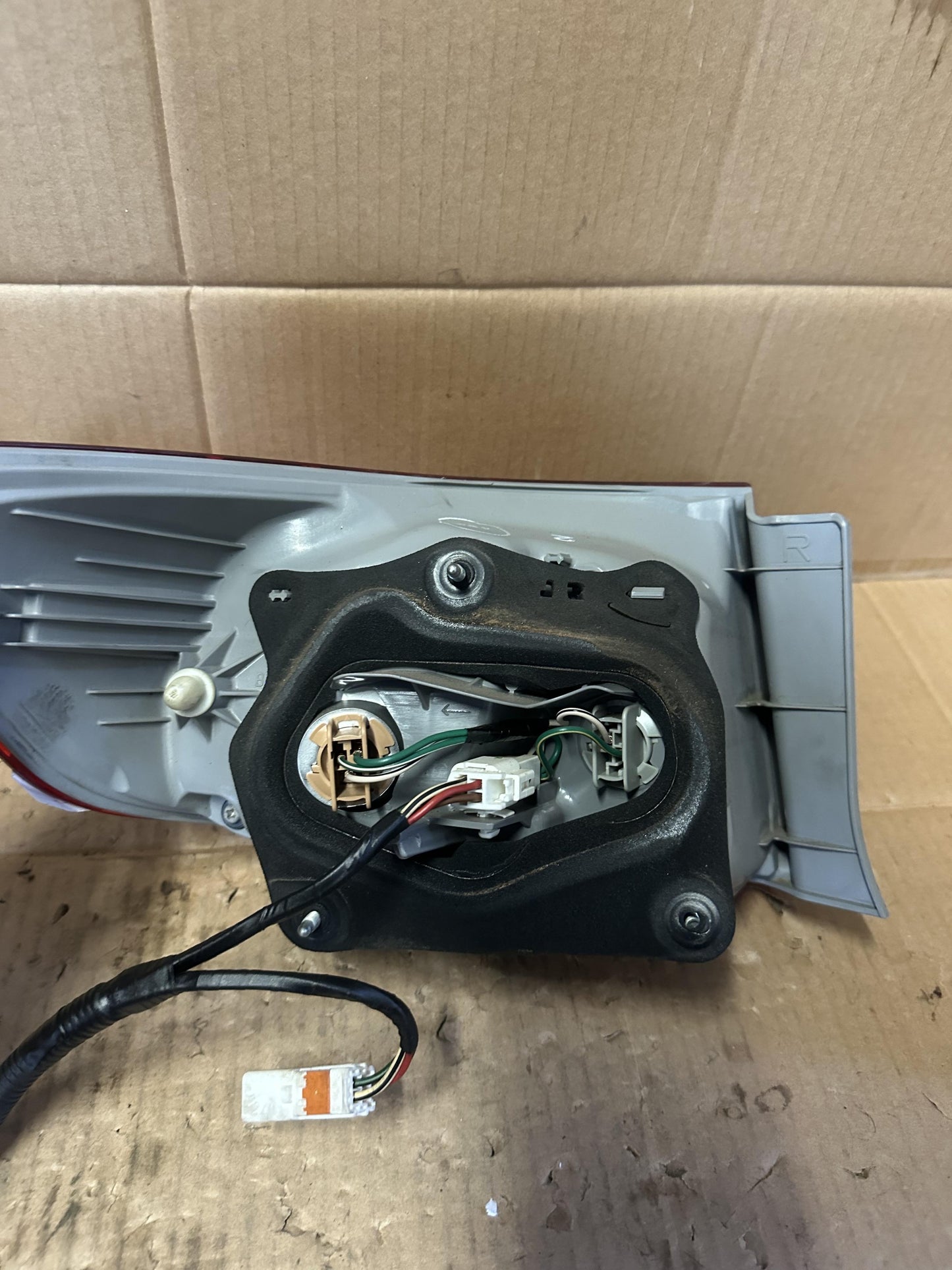 2010 ZRE1* Right Taillight