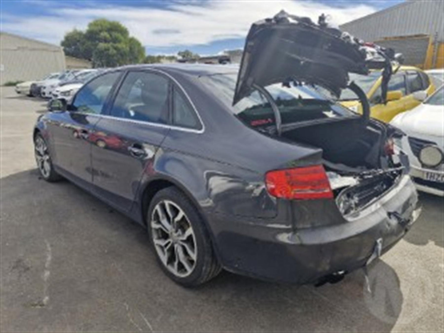Audi
A4