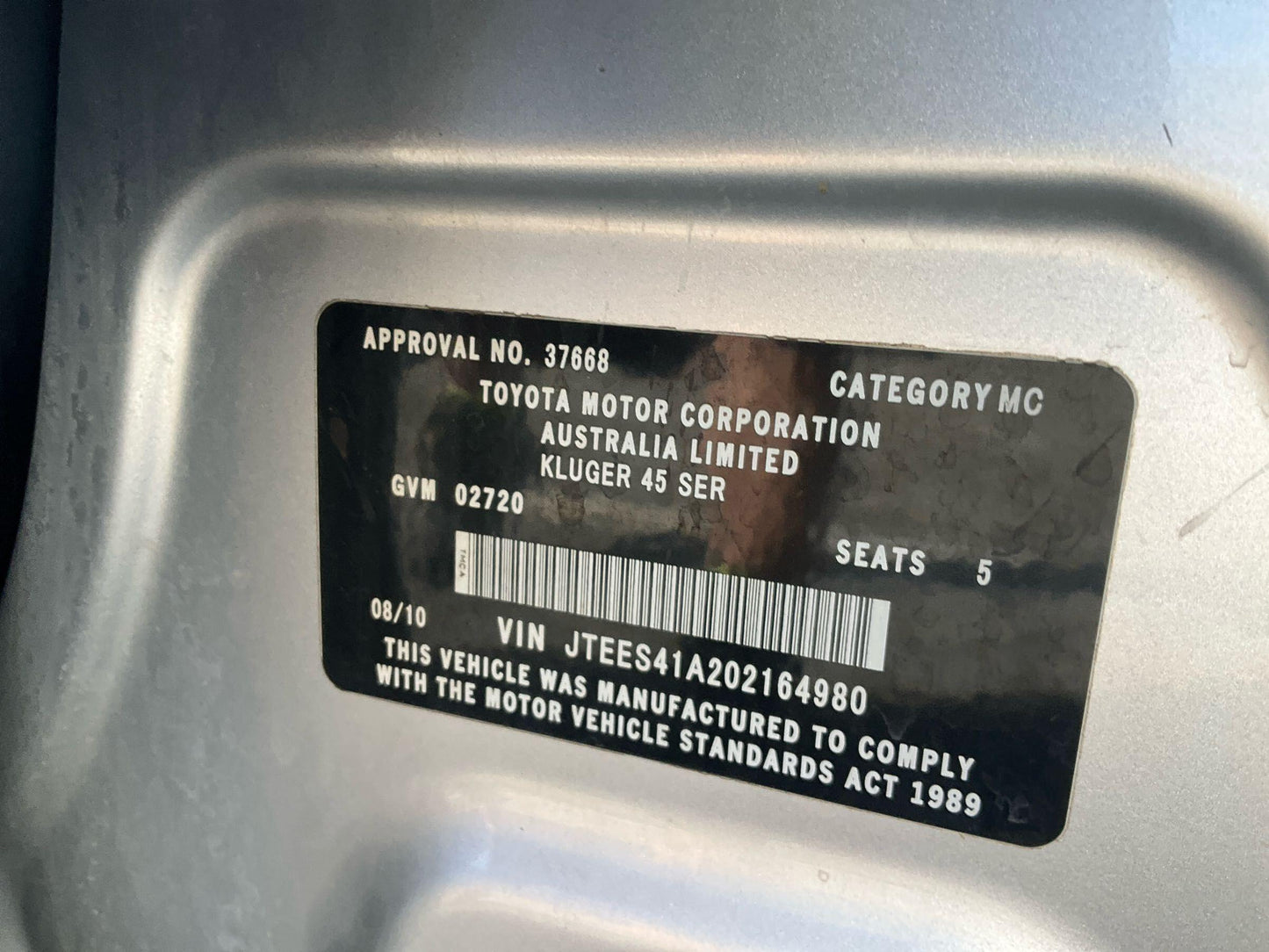 2010 Toyota Kluger Station Wagon
Toyota
Kluger