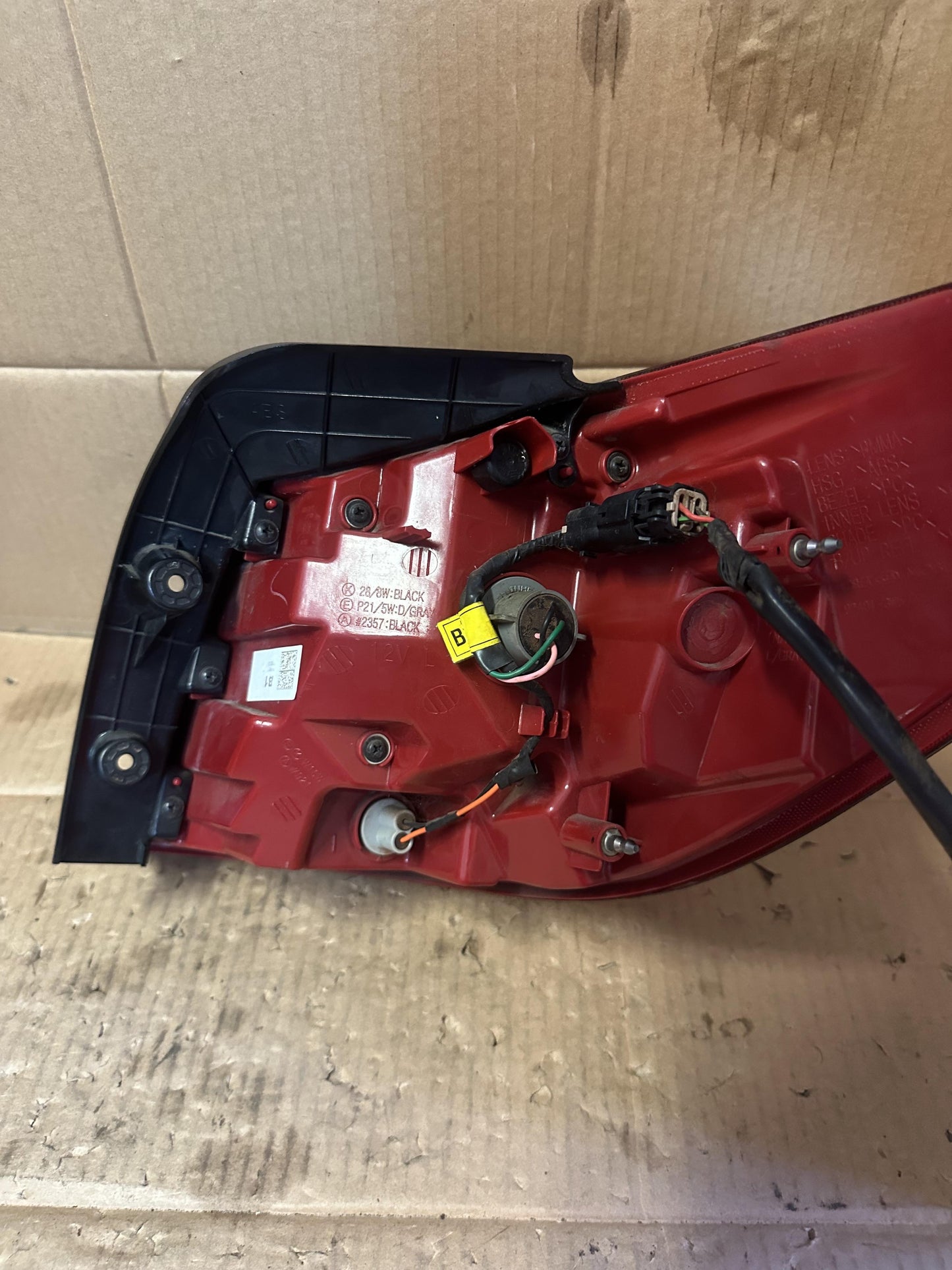 2014 SL Left Taillight