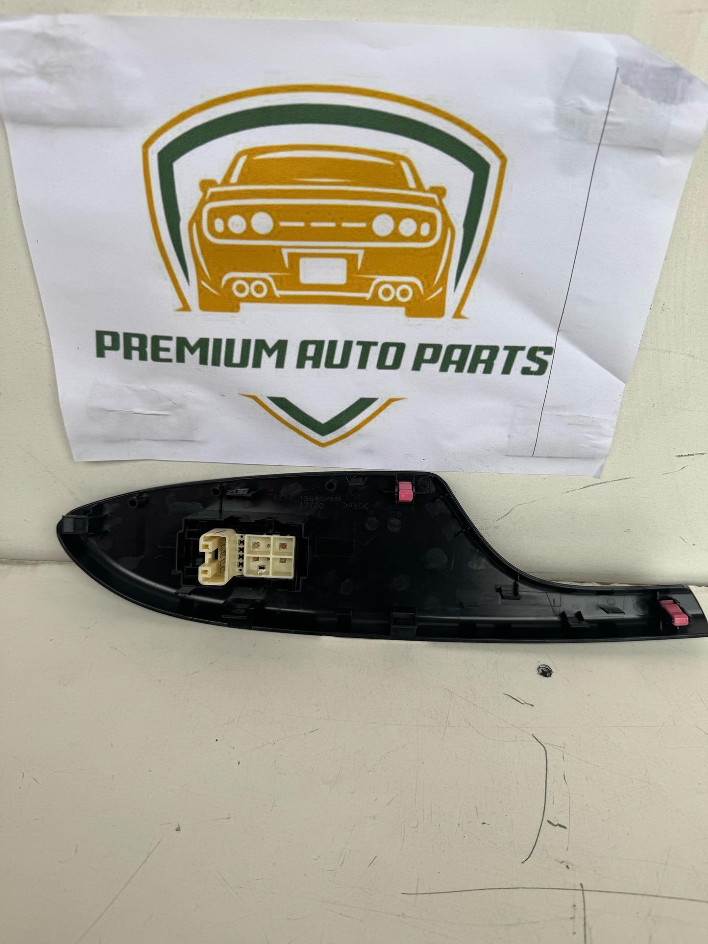2010 Toyota Corolla E150 Left Front Window Switch