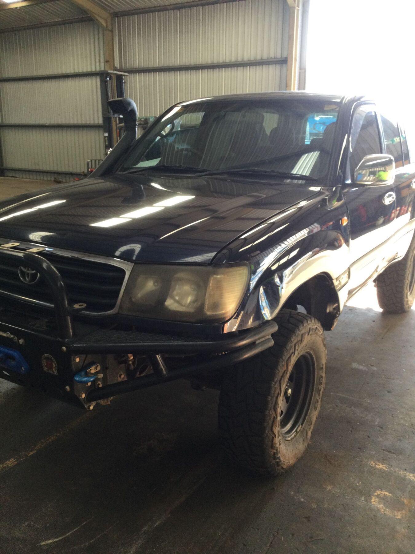 1999 Toyota Land Cruiser Station Wagon
Toyota
Land Cruiser