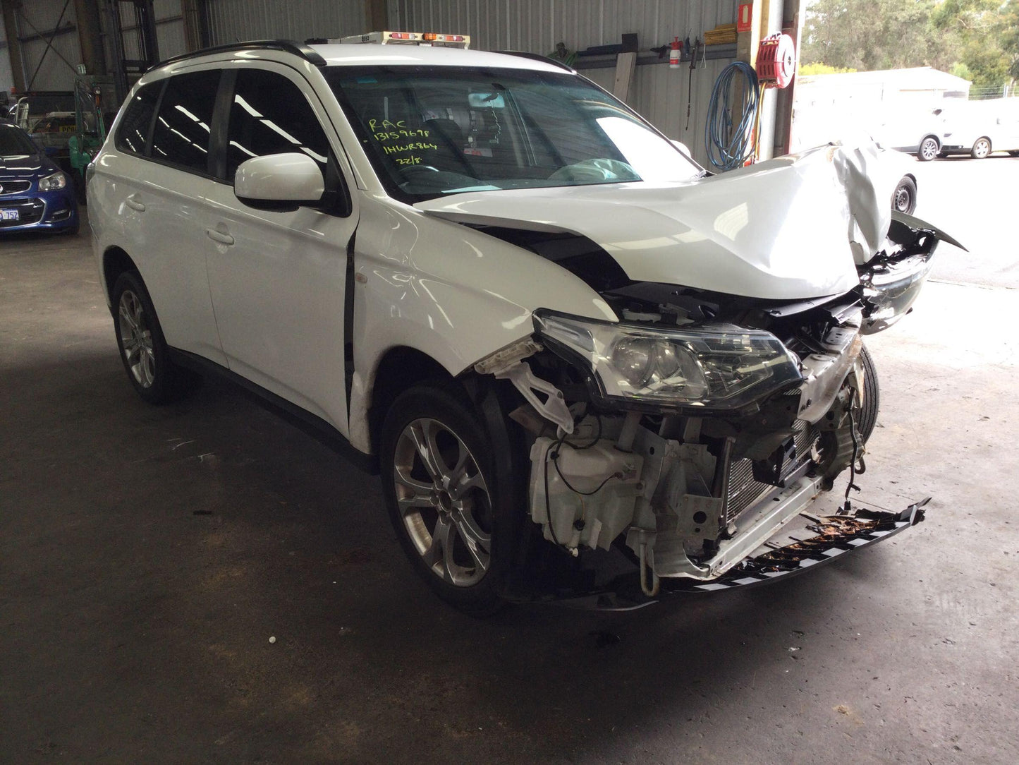Mitsubishi
Outlander