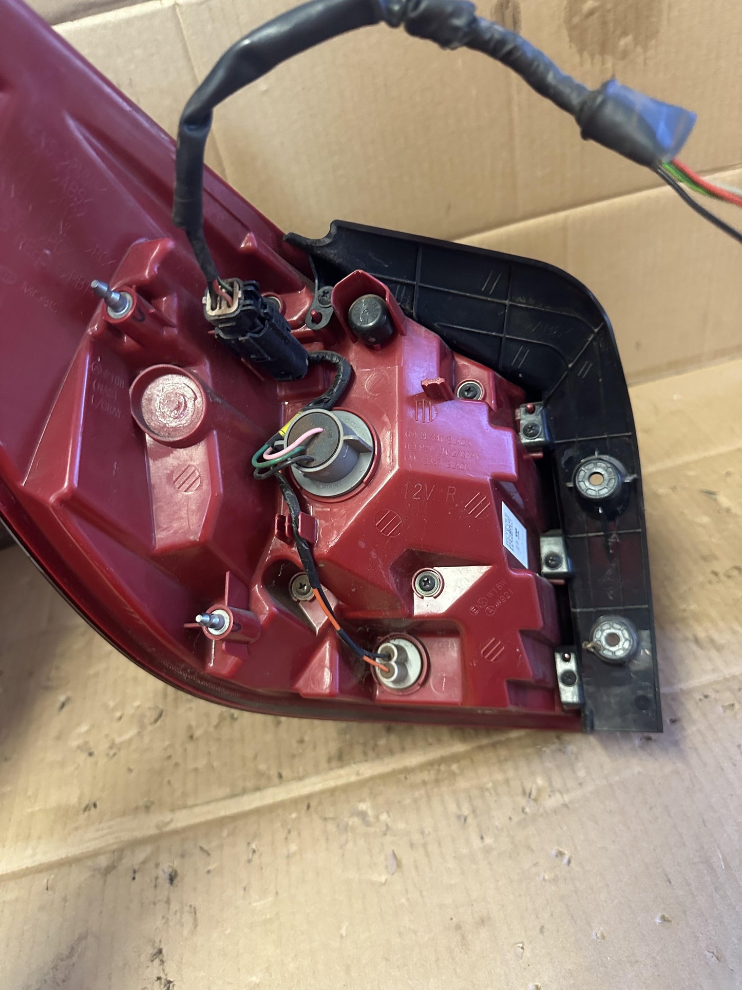 2014 SL Right Taillight