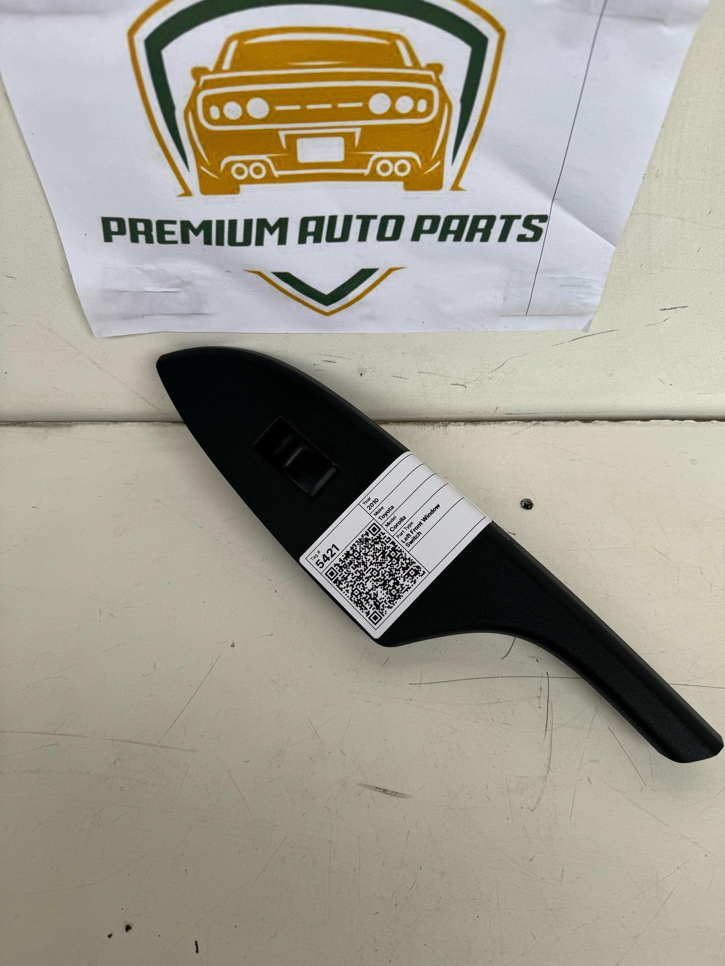 2010 Toyota Corolla E150 Left Front Window Switch
