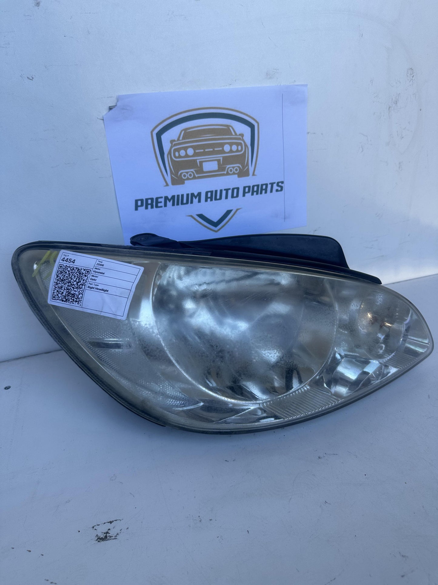 2006 Right Headlight