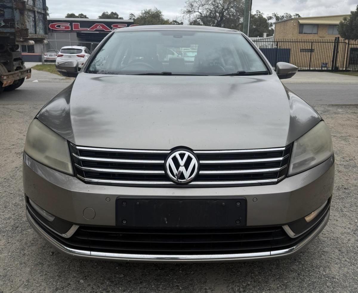 2012 Volkswagen Passat Sedan
Volkswagen
Passat