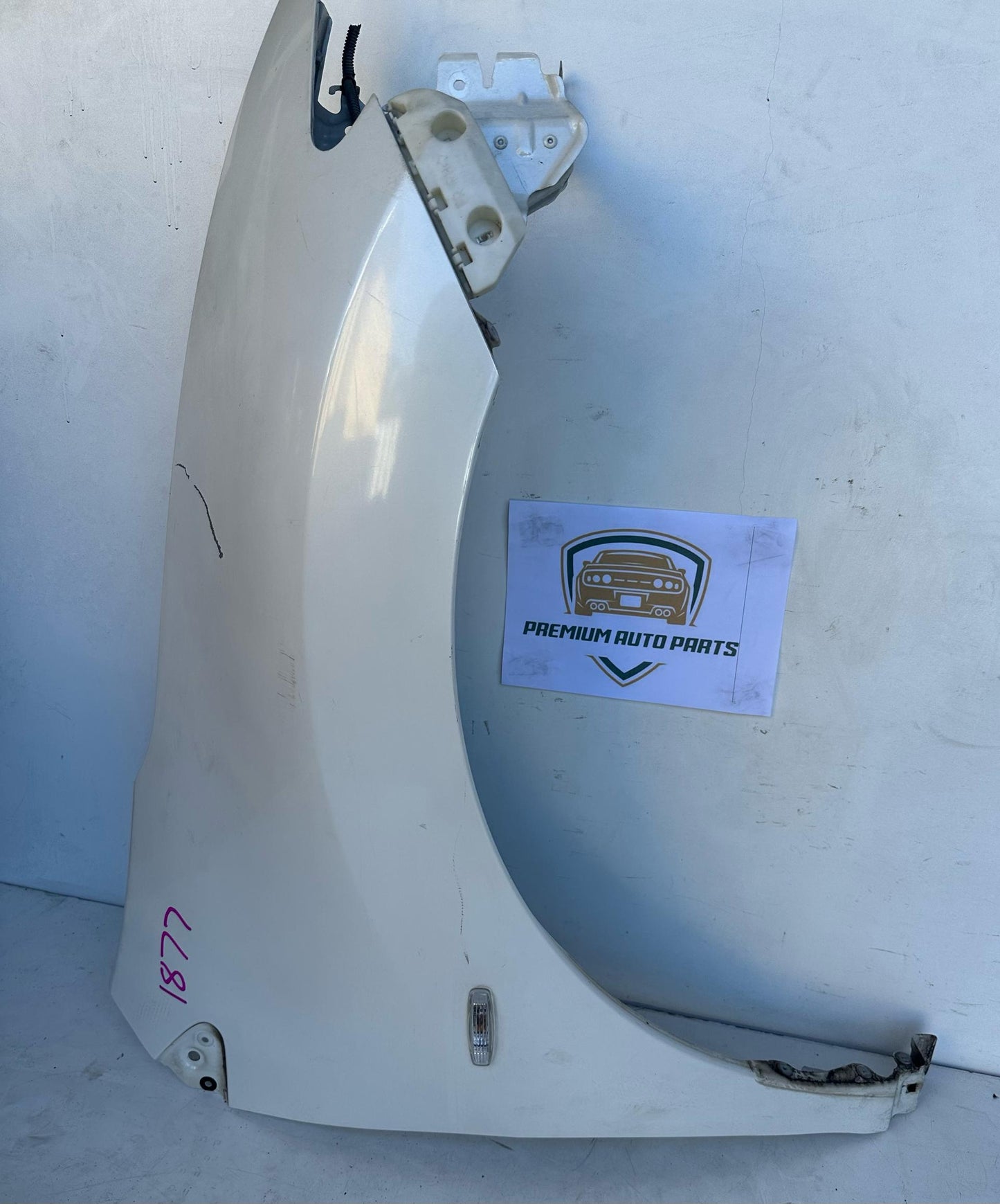 2014 Nissan Murano Right Front Guard