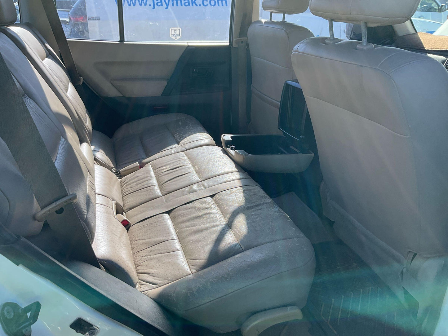 Mitsubishi
Pajero