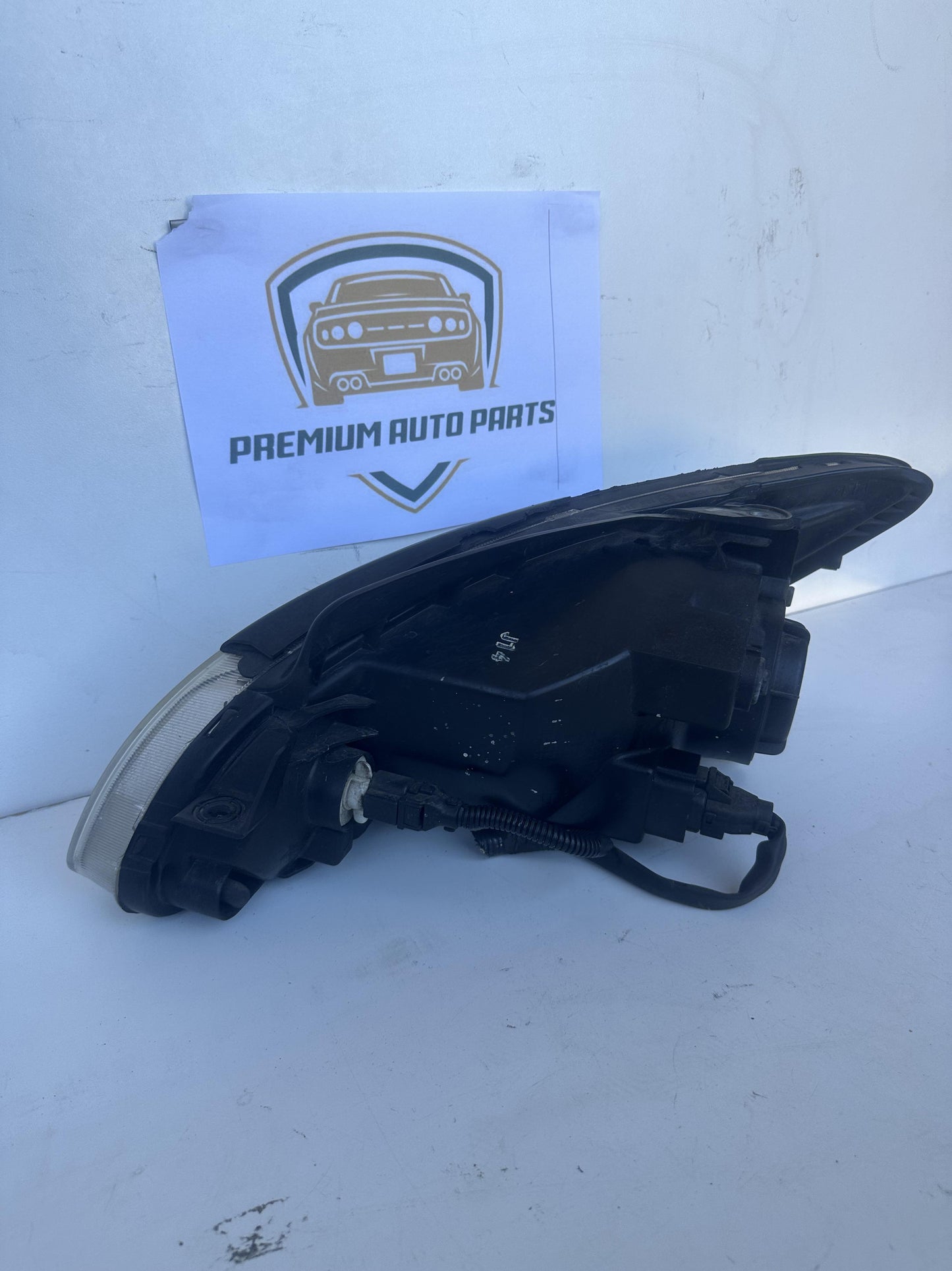 2006 Right Headlight