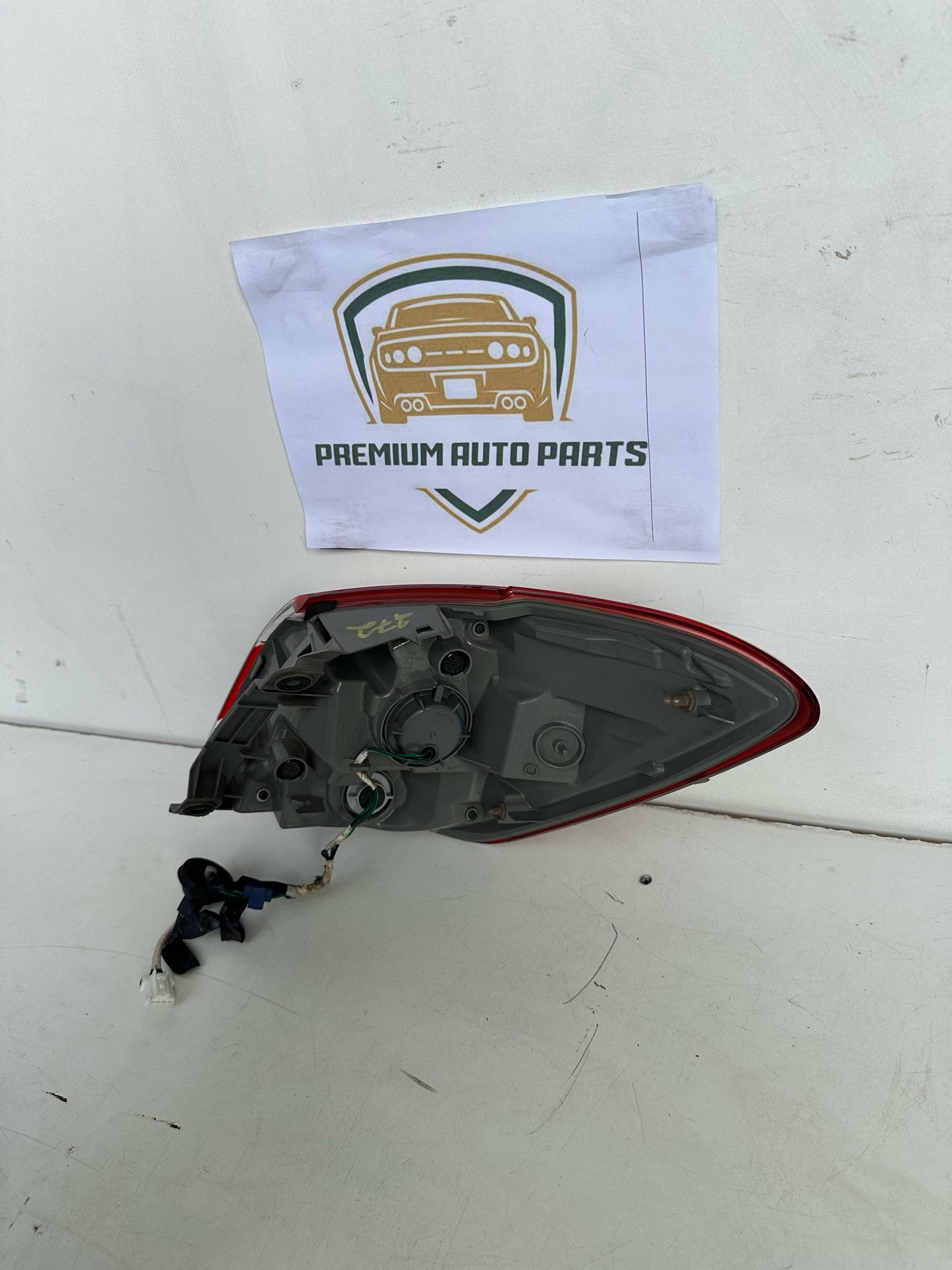 2012 Nissan MuranoII Z51 Left Taillight