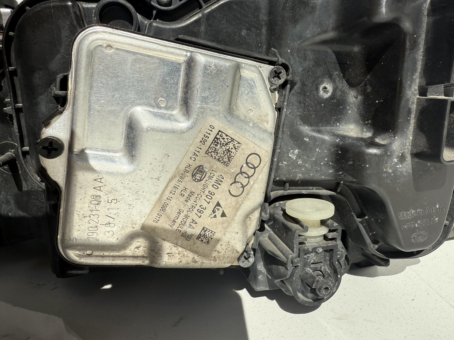 2016 4M Right Headlight