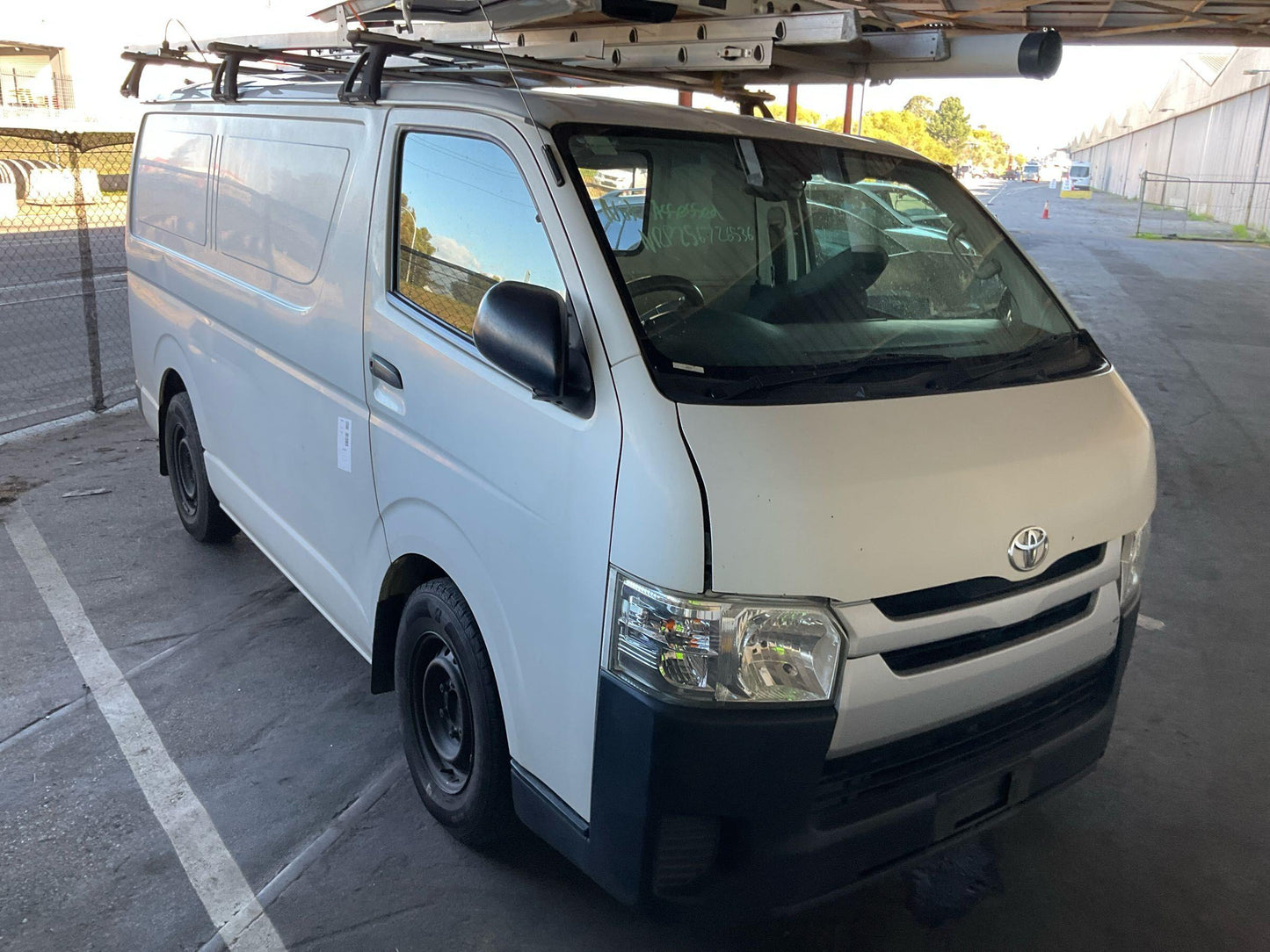Toyota
Hiace