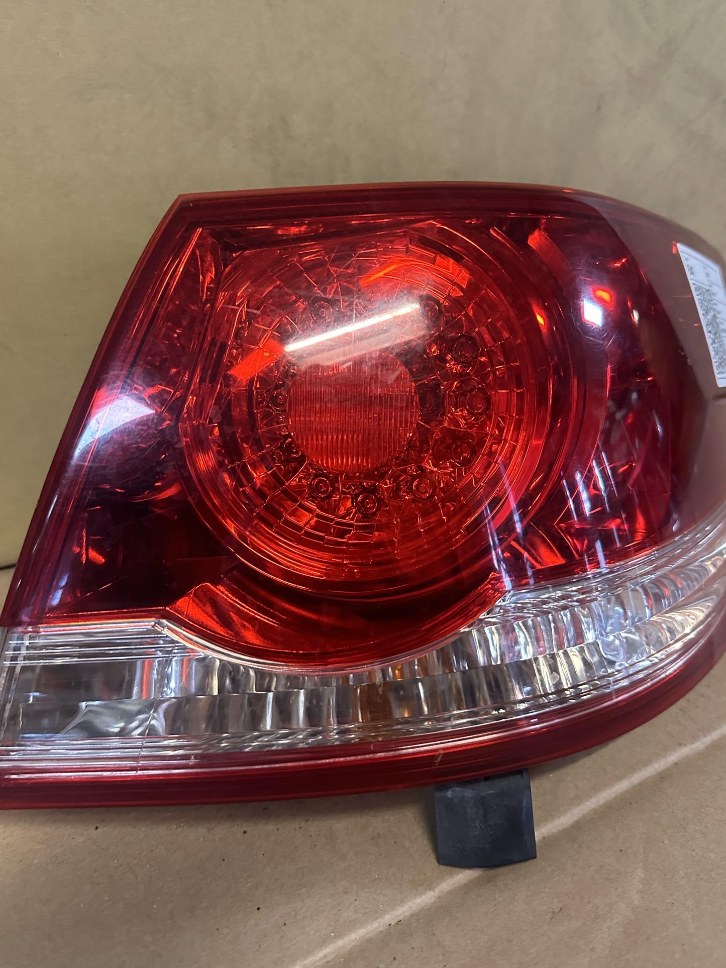 2007 Aurion Right Taillight