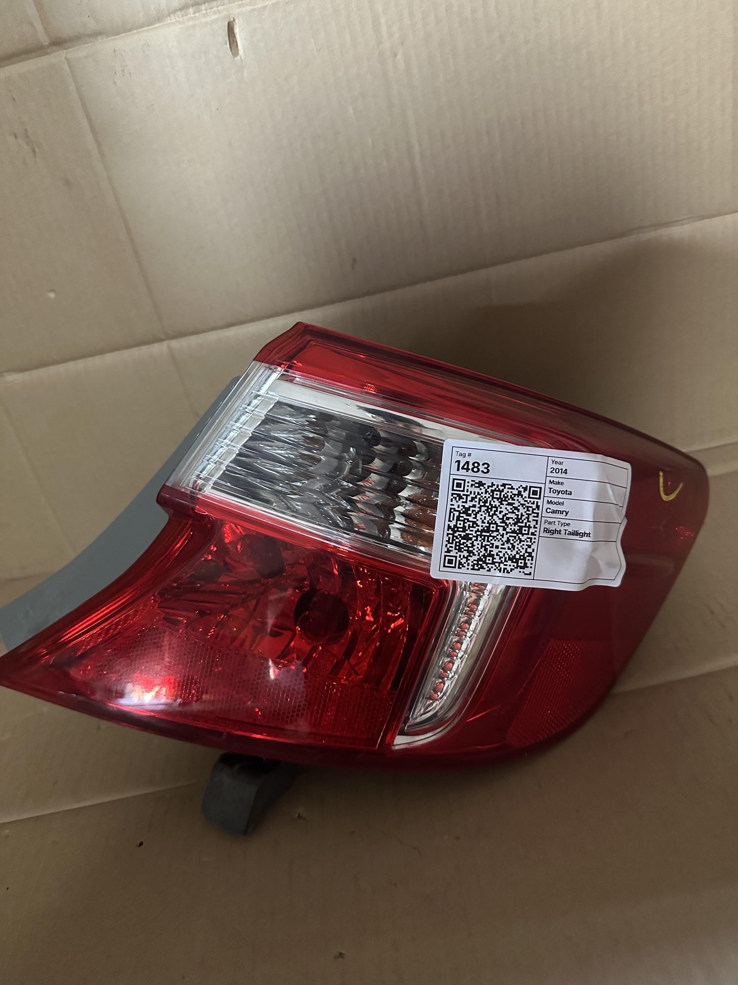 2014 Camry Right Taillight