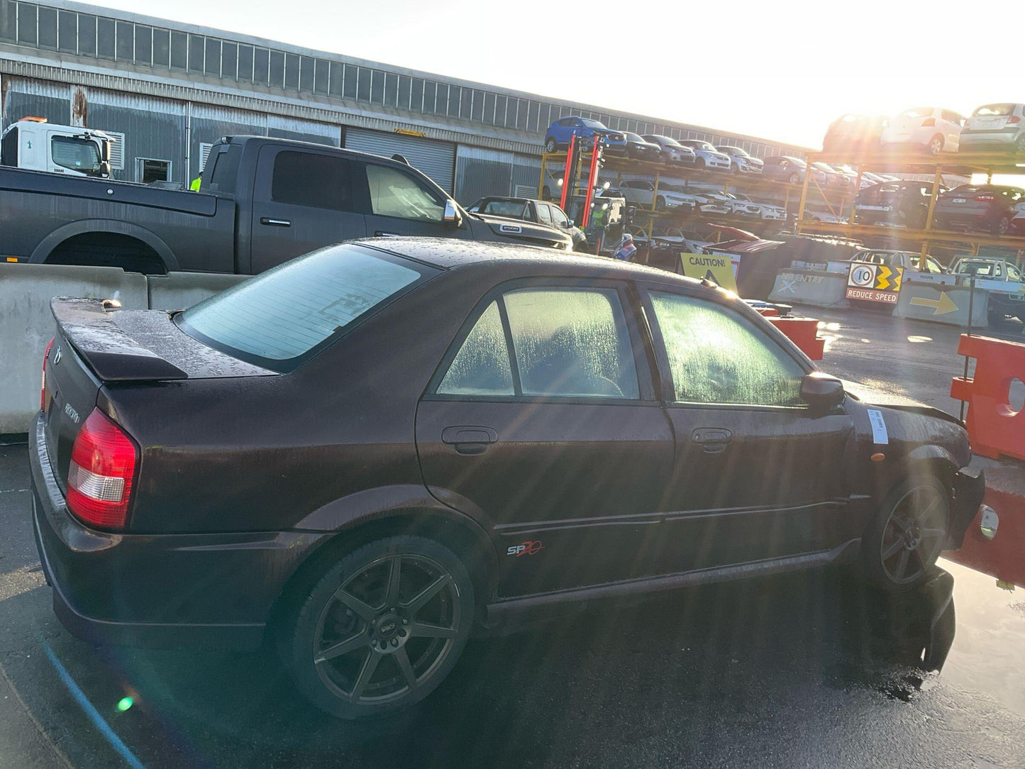 Mazda
323
