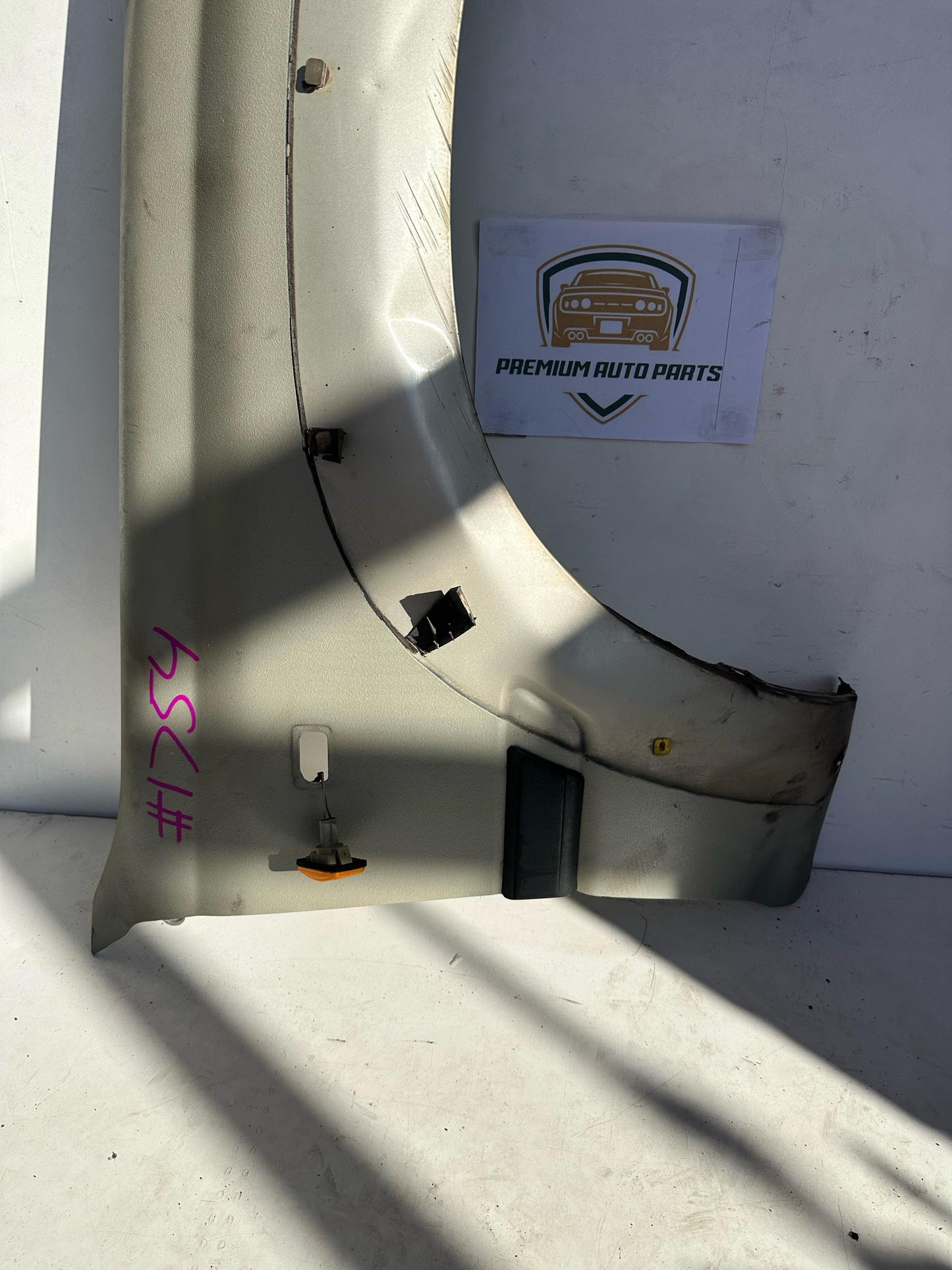 1996 Toyota Land Cruiser Right Front Guard