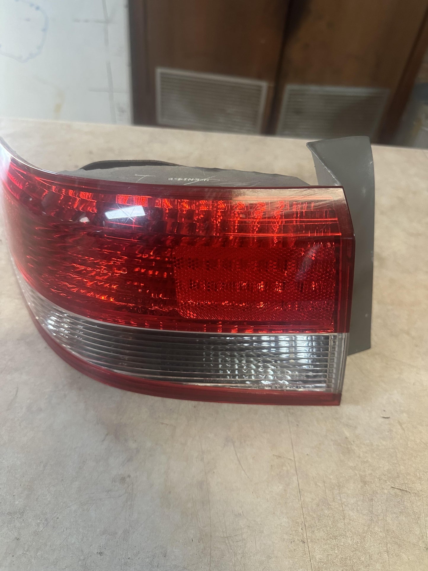 2005 Left Taillight
