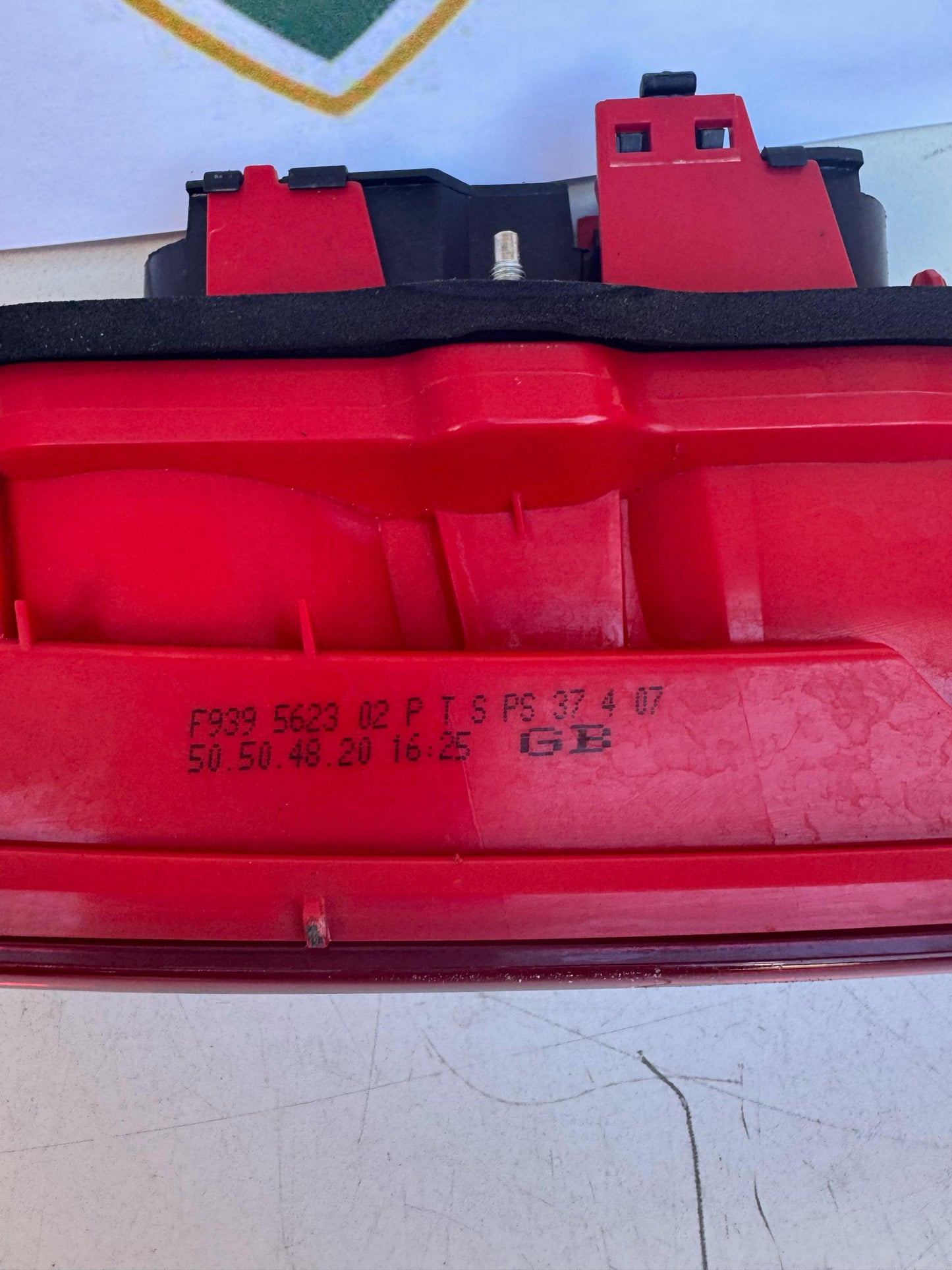 2008 Alfa Romeo 159 Right Boot Light