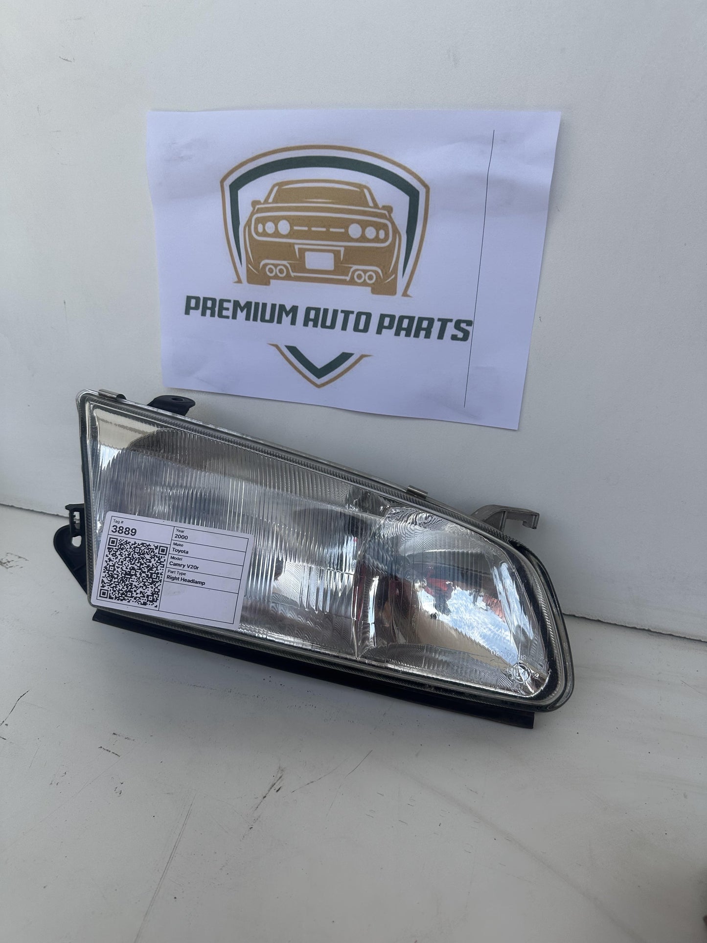 2000 Right Headlight