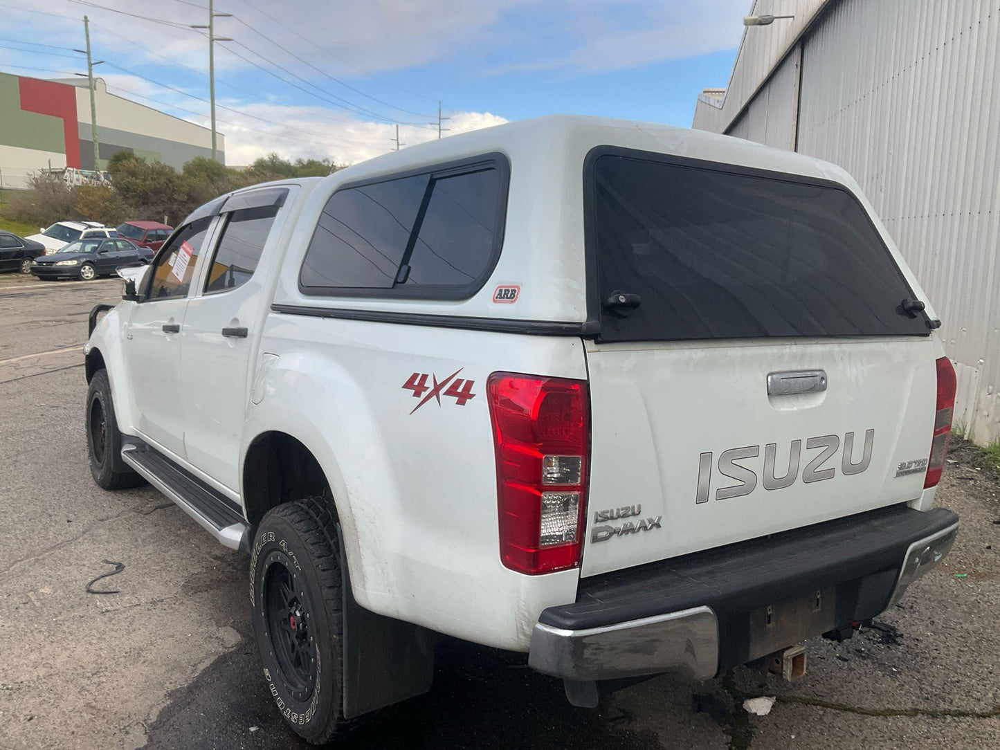 Isuzu
D-Max
