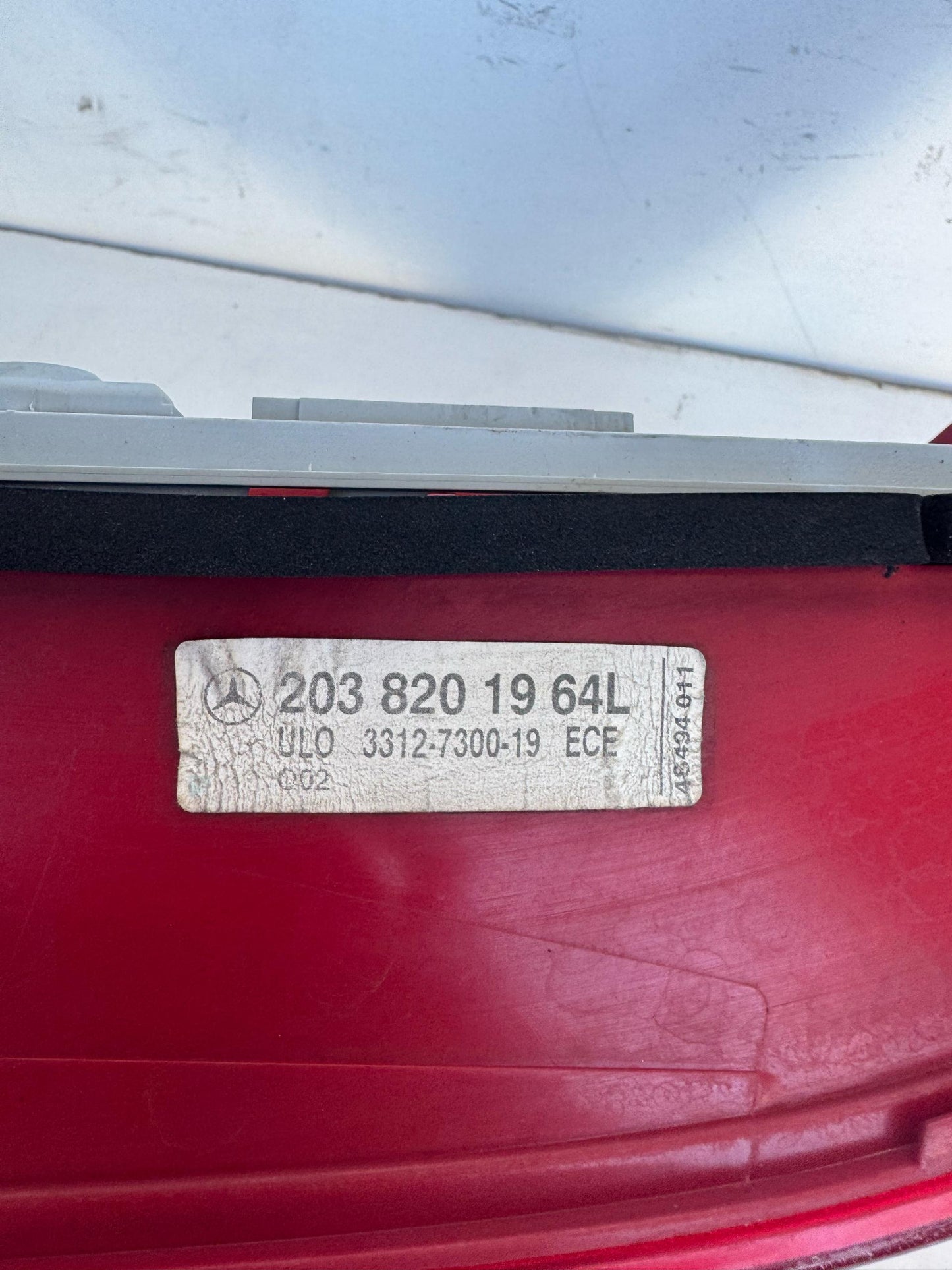2005 Left Taillight