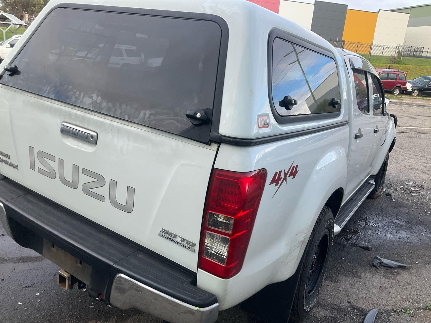 Isuzu
D-Max