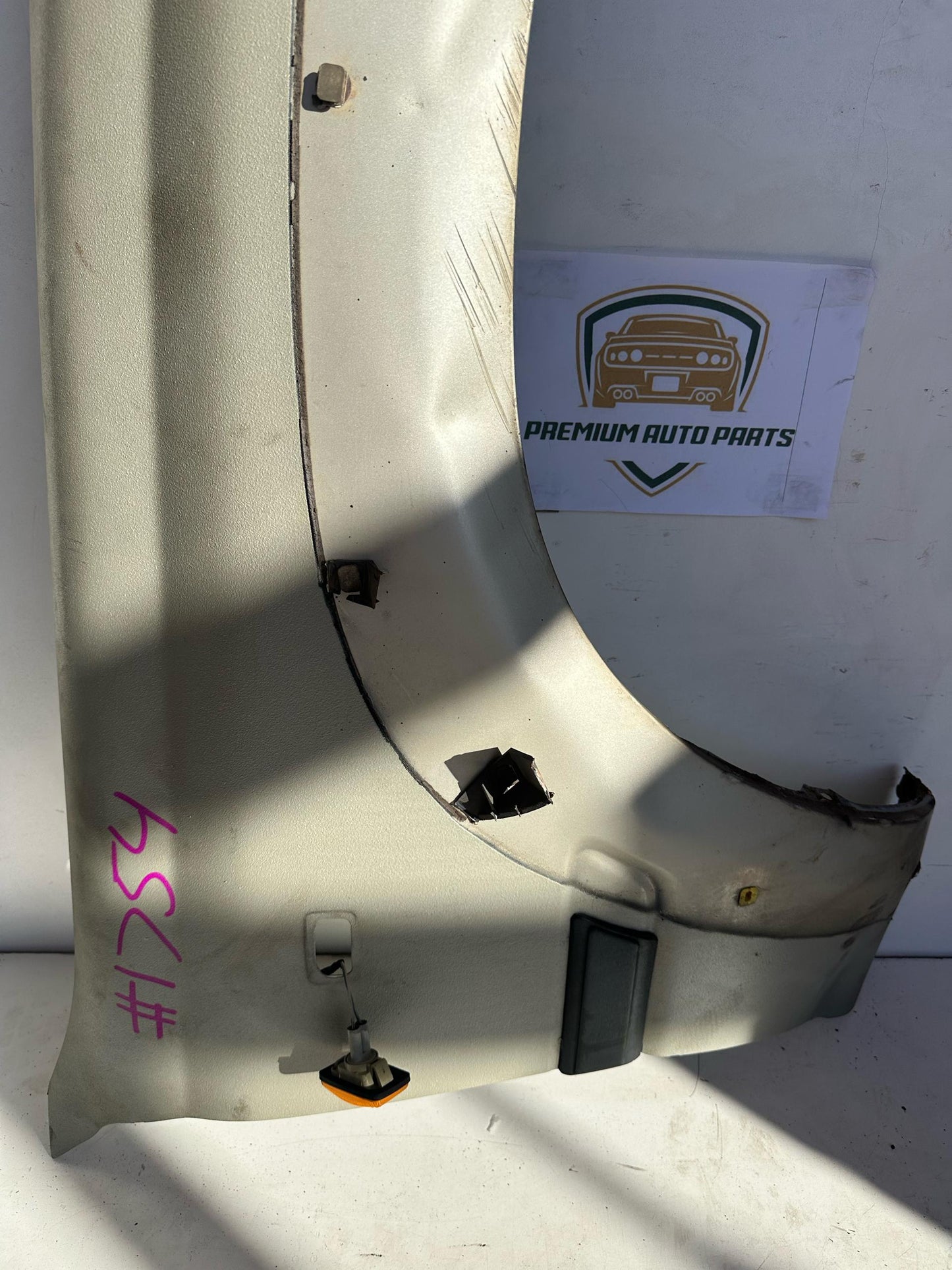 1996 Toyota Land Cruiser Right Front Guard