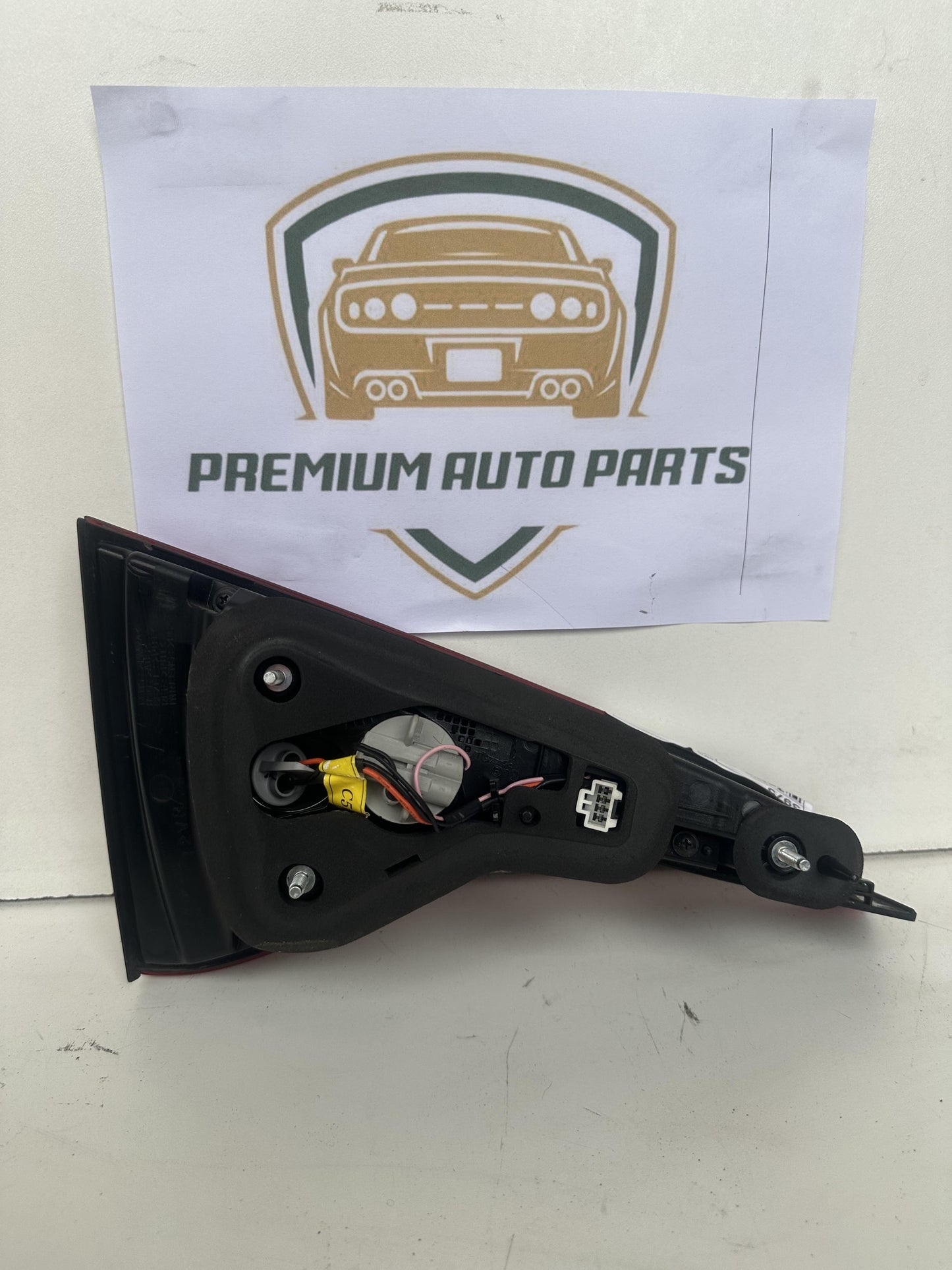 2016 LF Right Boot Light