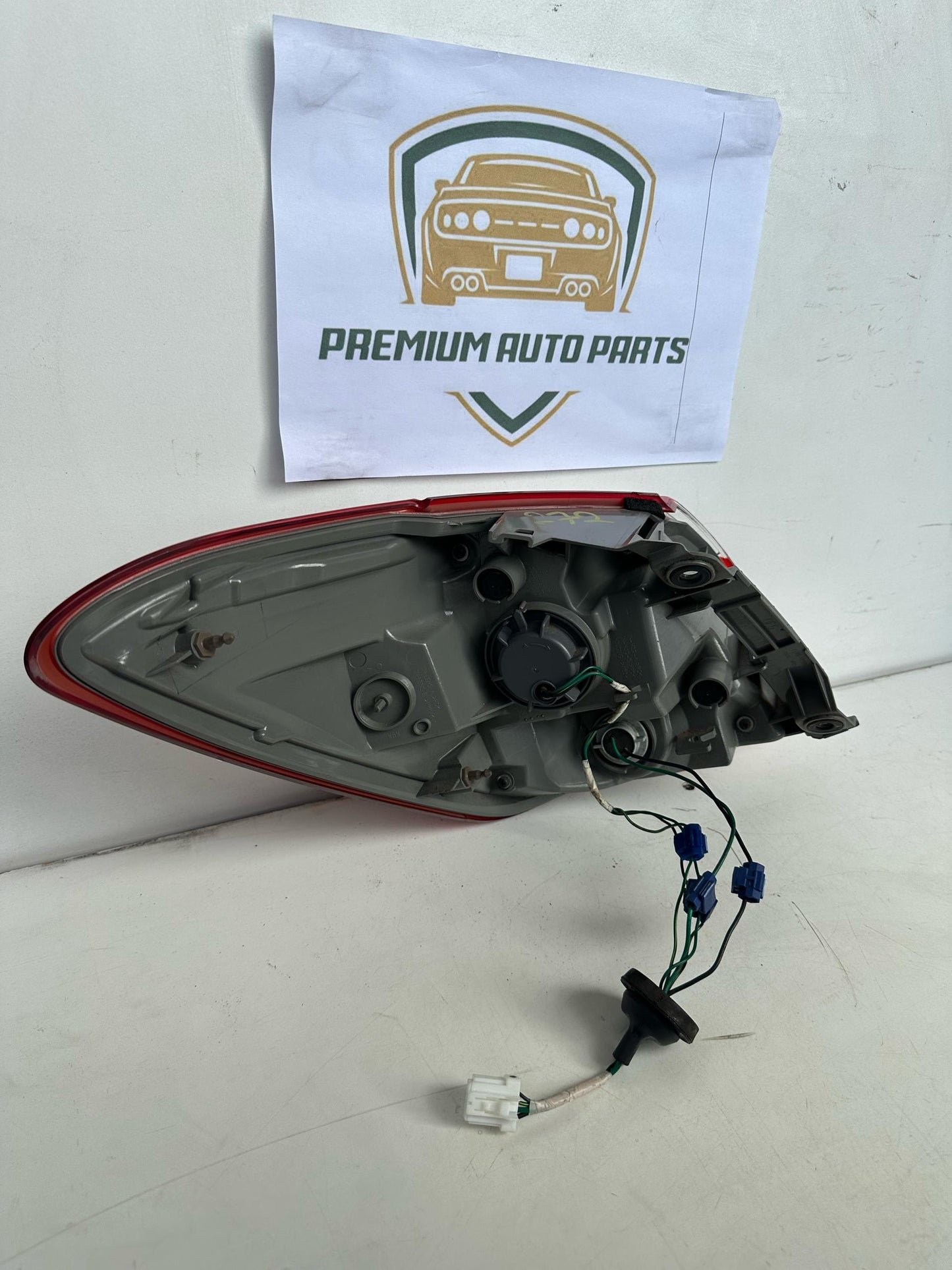 2012 Nissan MuranoII Z51 Right Taillight