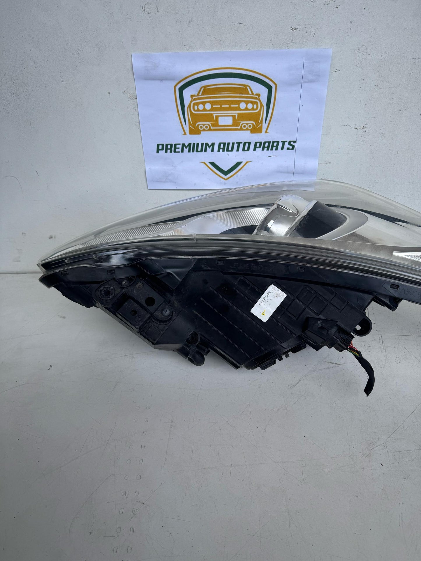 2013 VF Right Headlight