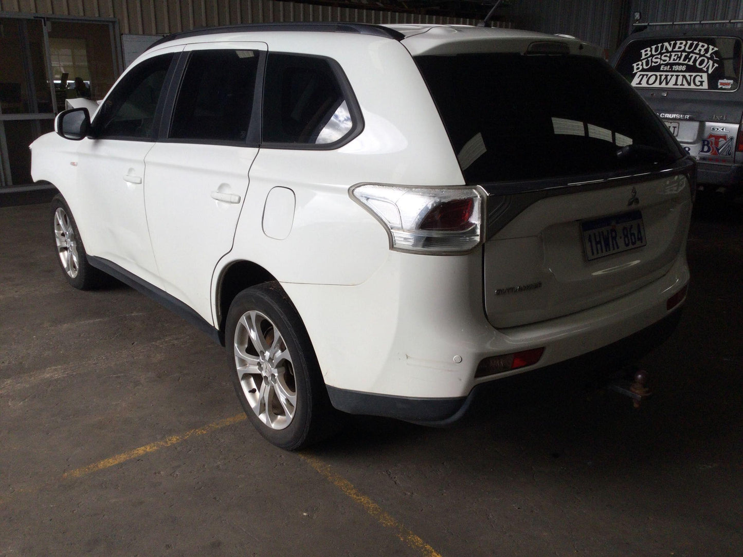 Mitsubishi
Outlander