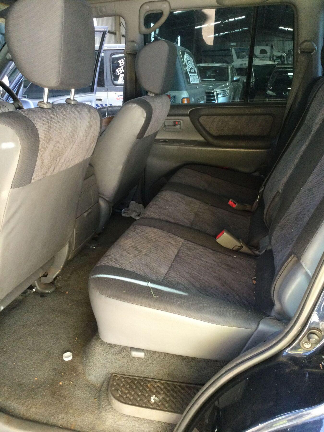 1999 Toyota Land Cruiser Station Wagon
Toyota
Land Cruiser