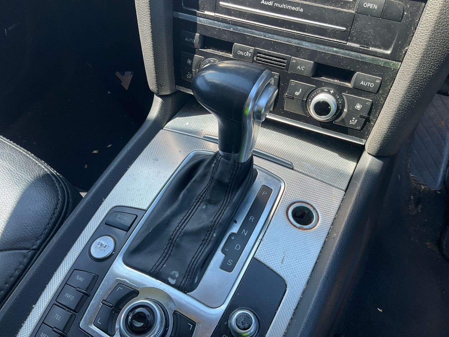 2014 Audi Q7 Station Wagon
Audi
Q7