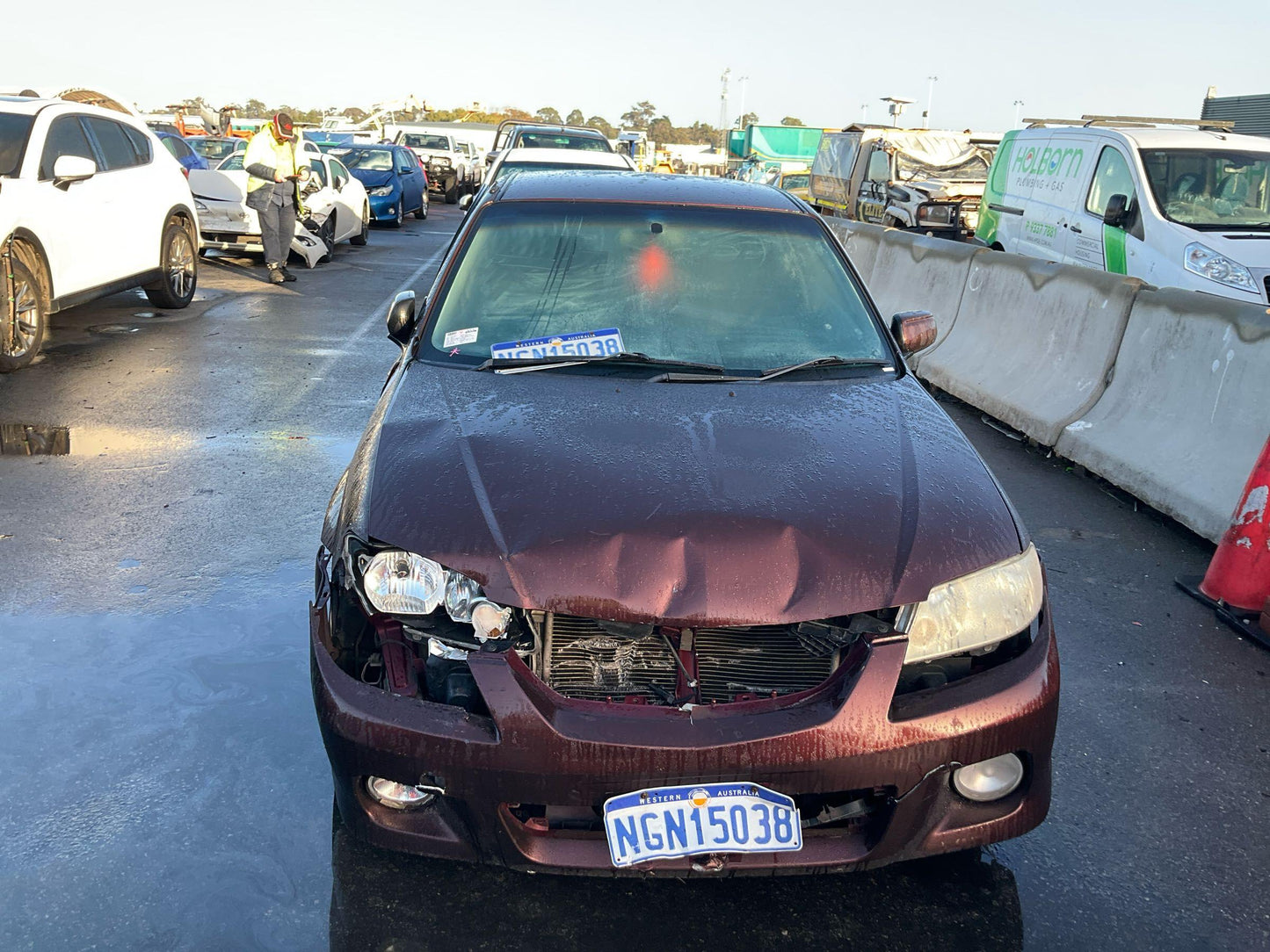 Mazda
323