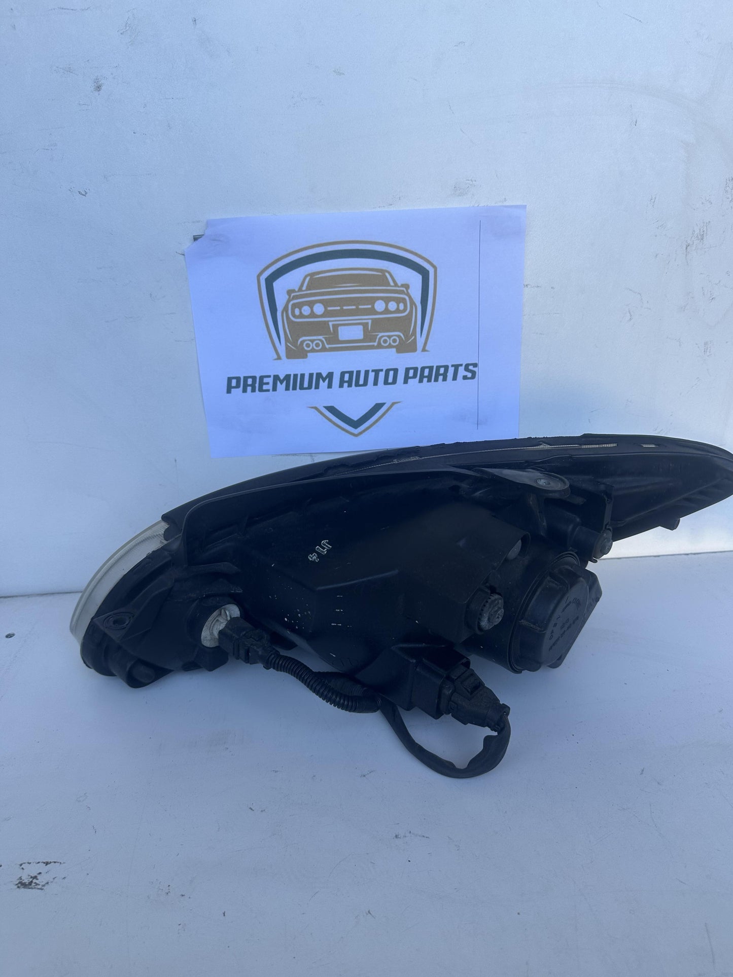 2006 Right Headlight