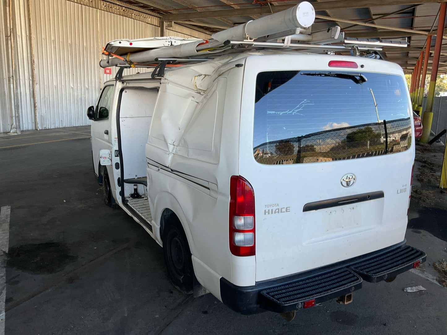 Toyota
Hiace