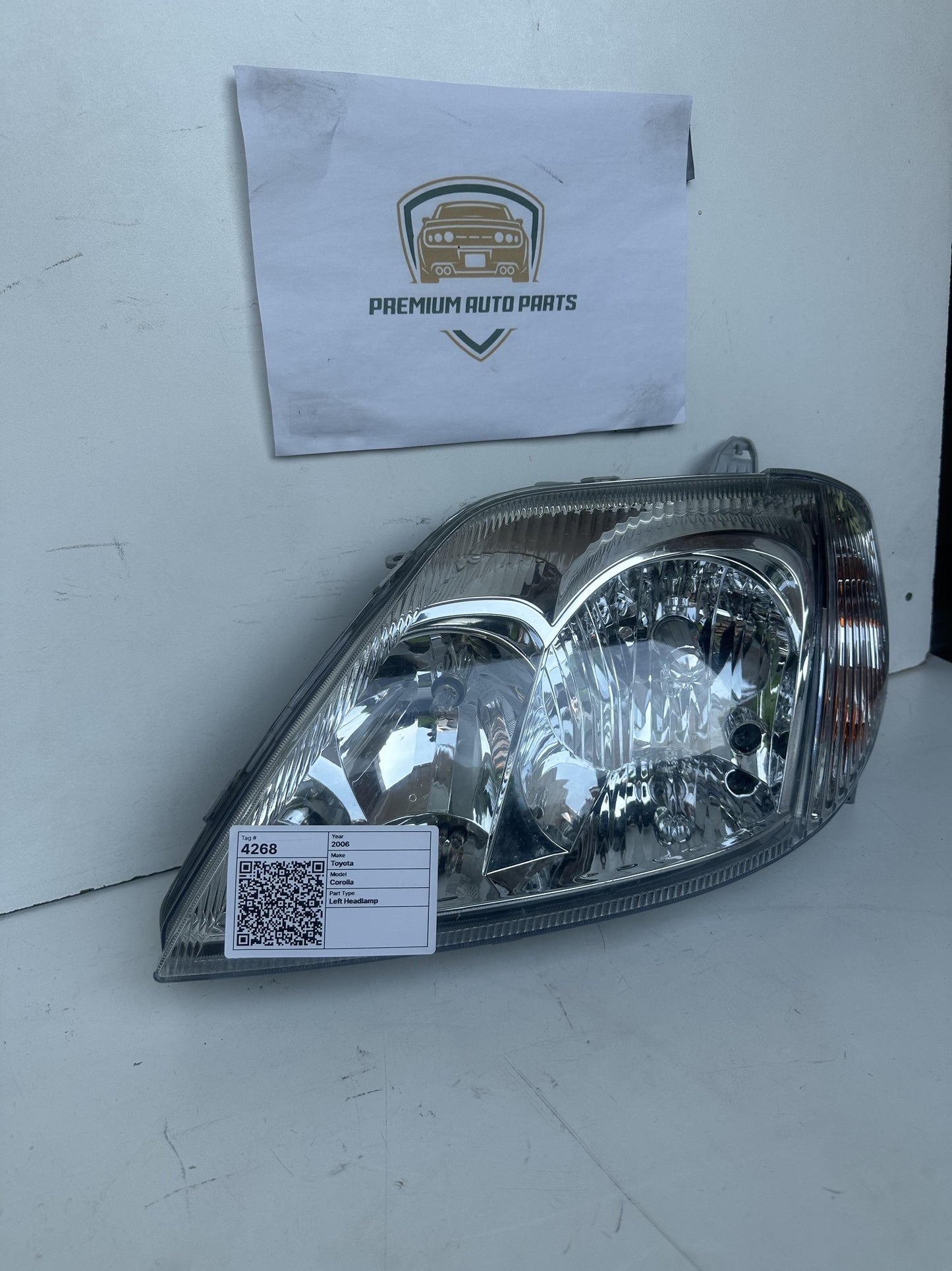 2006 Left Headlight