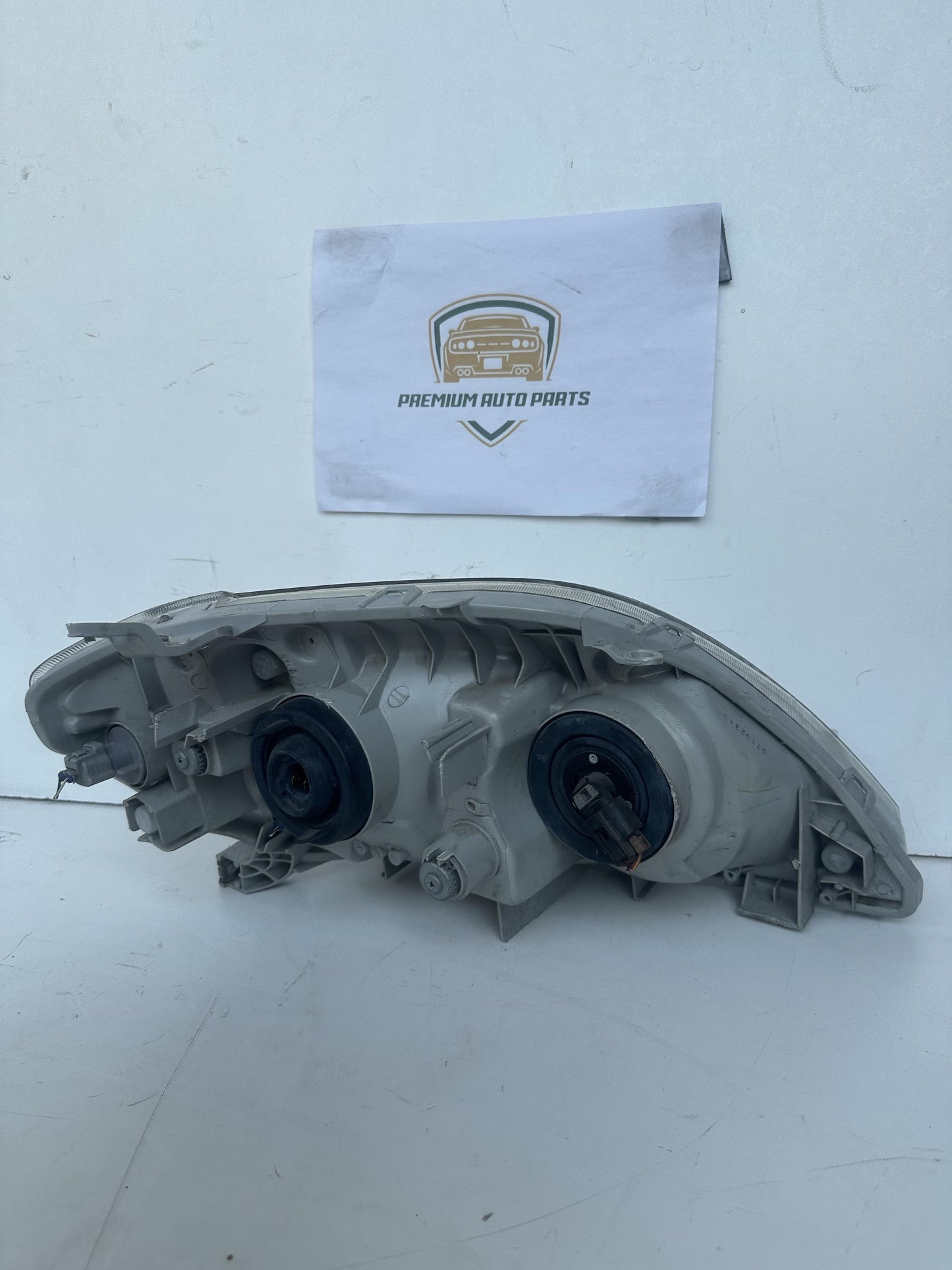 2006 Left Headlight