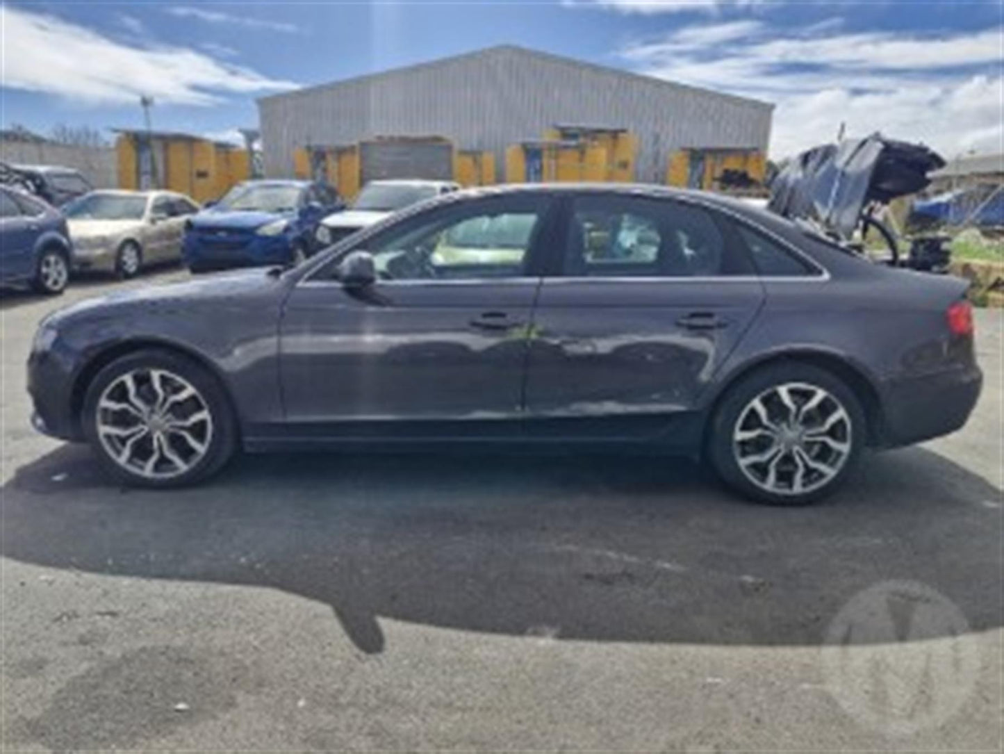 Audi
A4