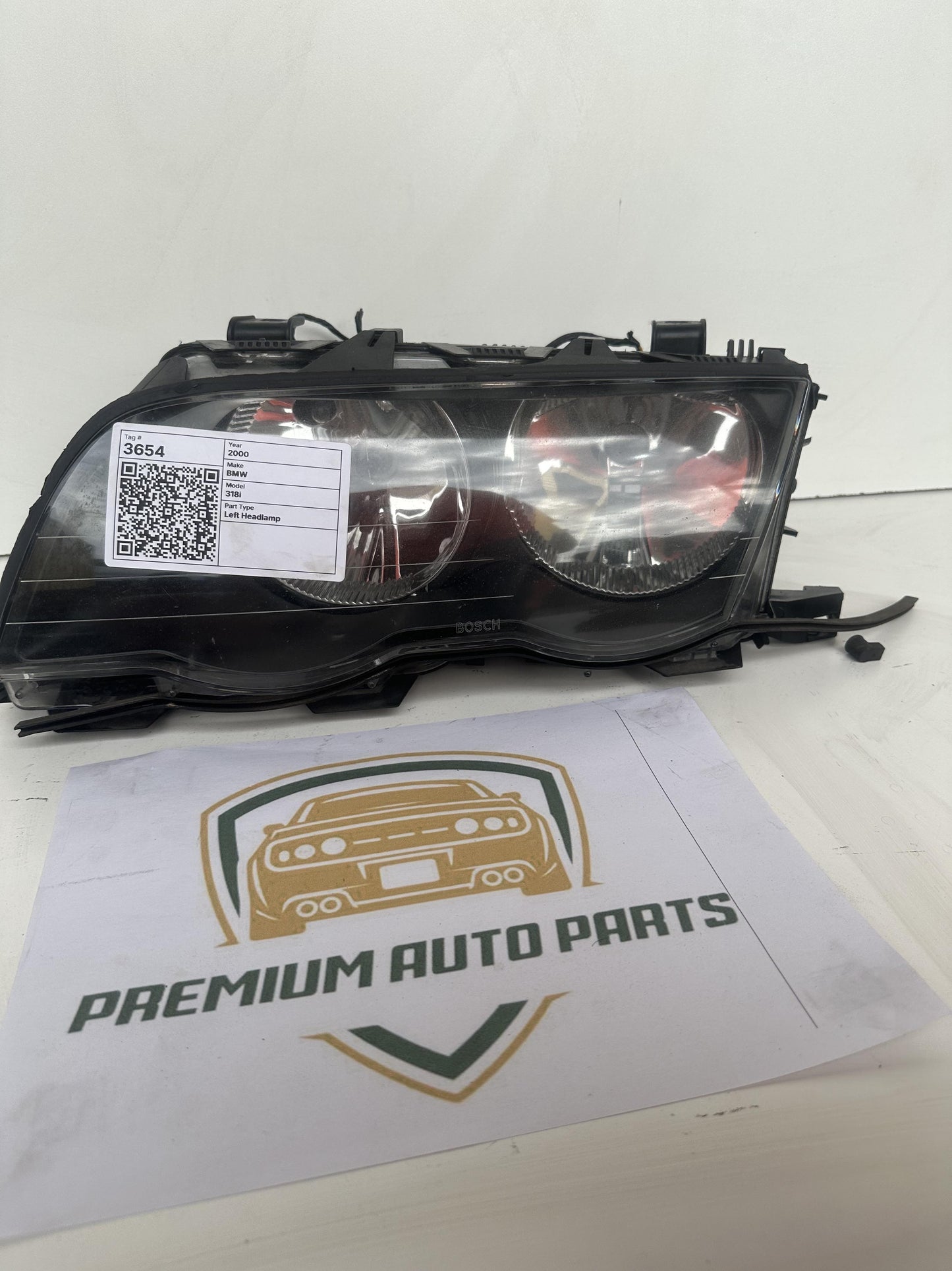 2000 E46 Left Headlight