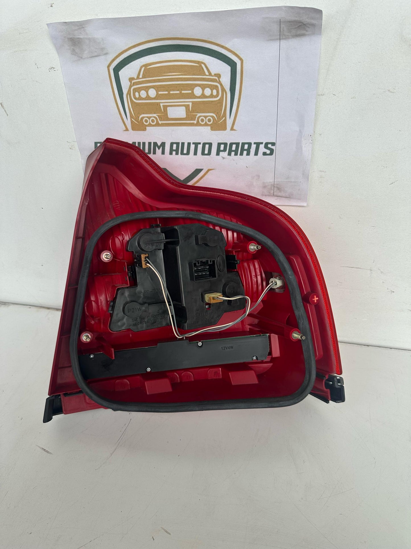 2005 Left Taillight